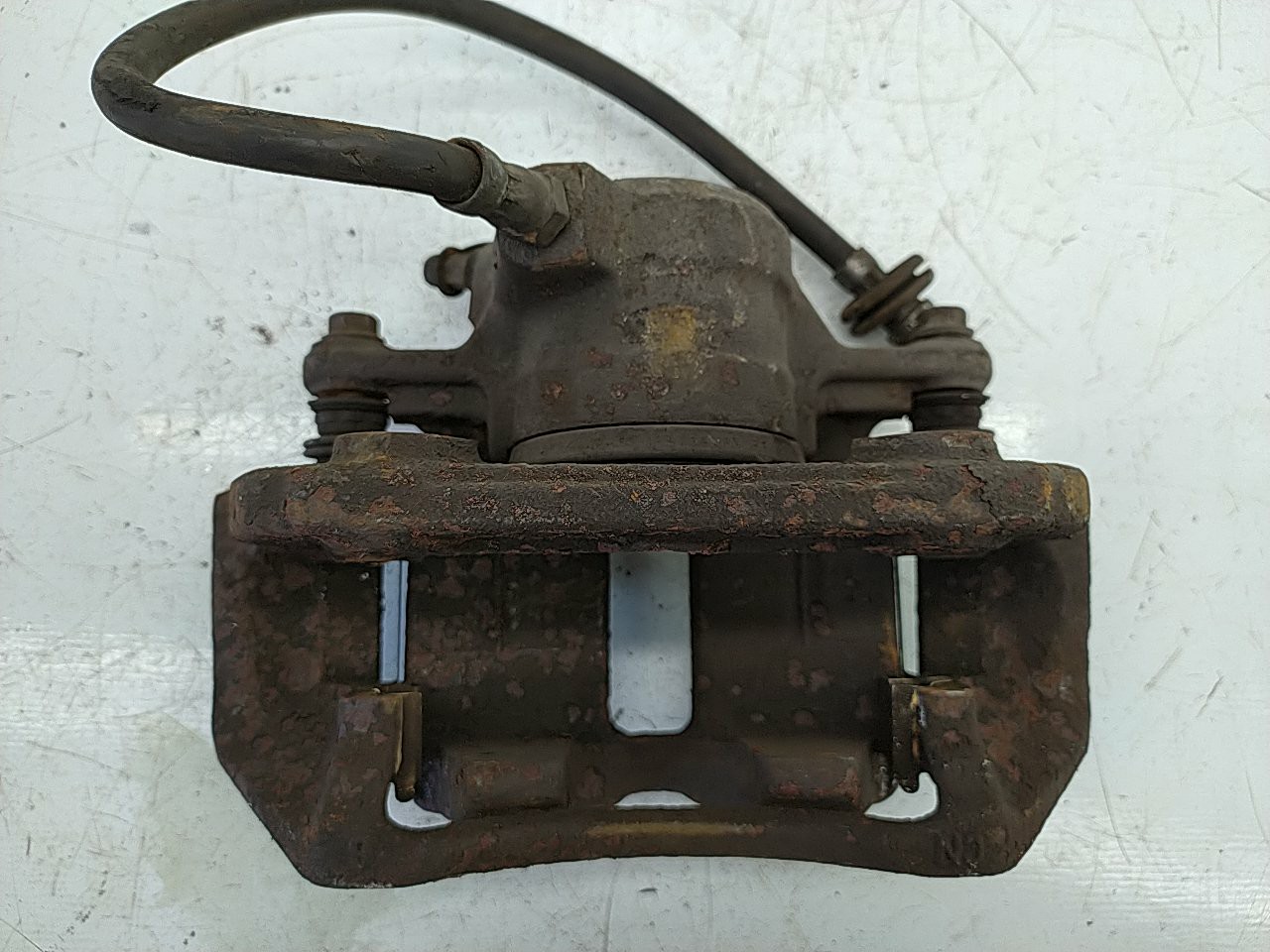 Pinça frente direita (166128).