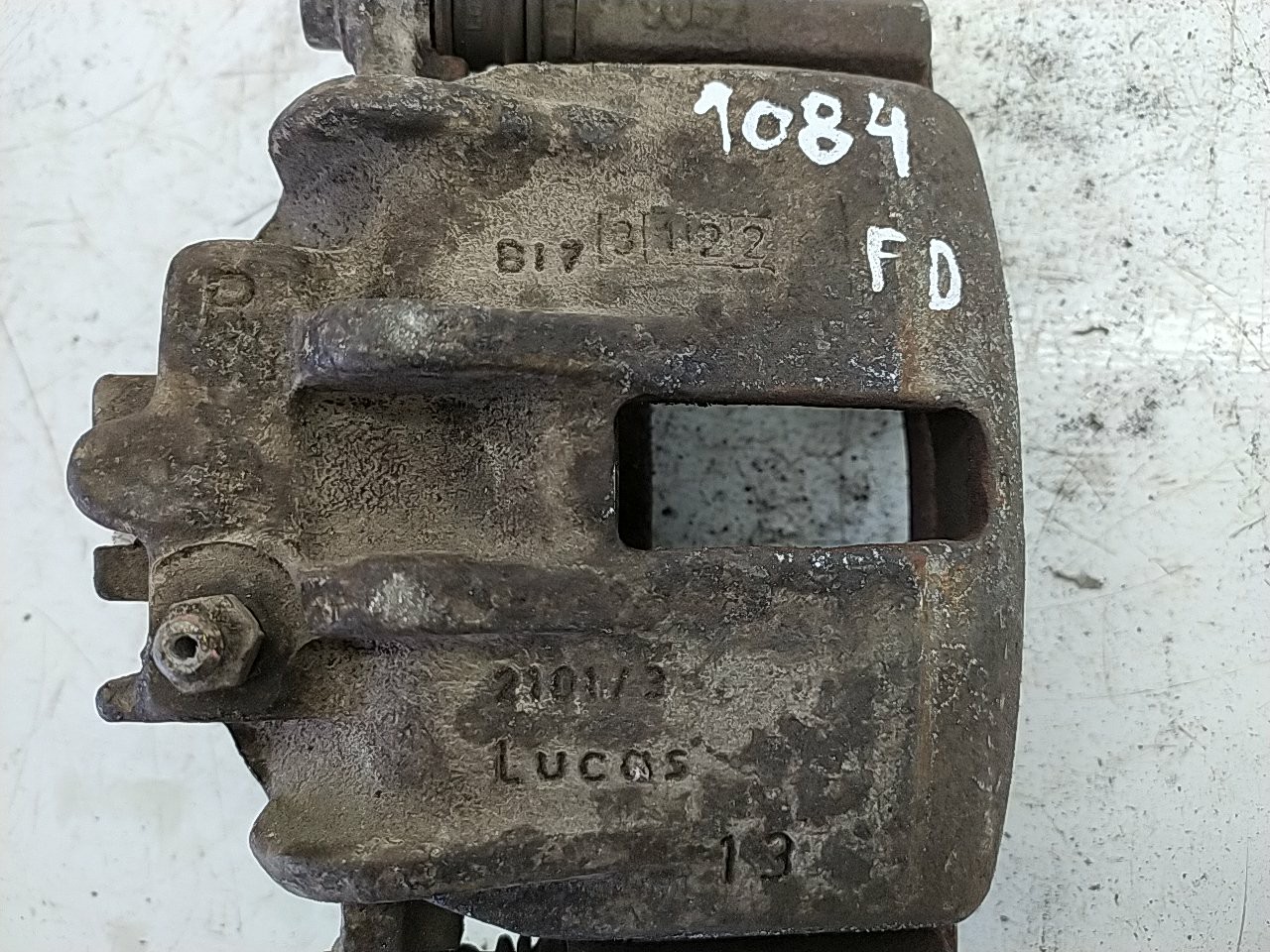 Pinça frente direita (146501).