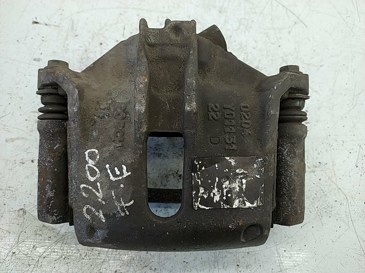 Pinça frente esquerda (20209664).