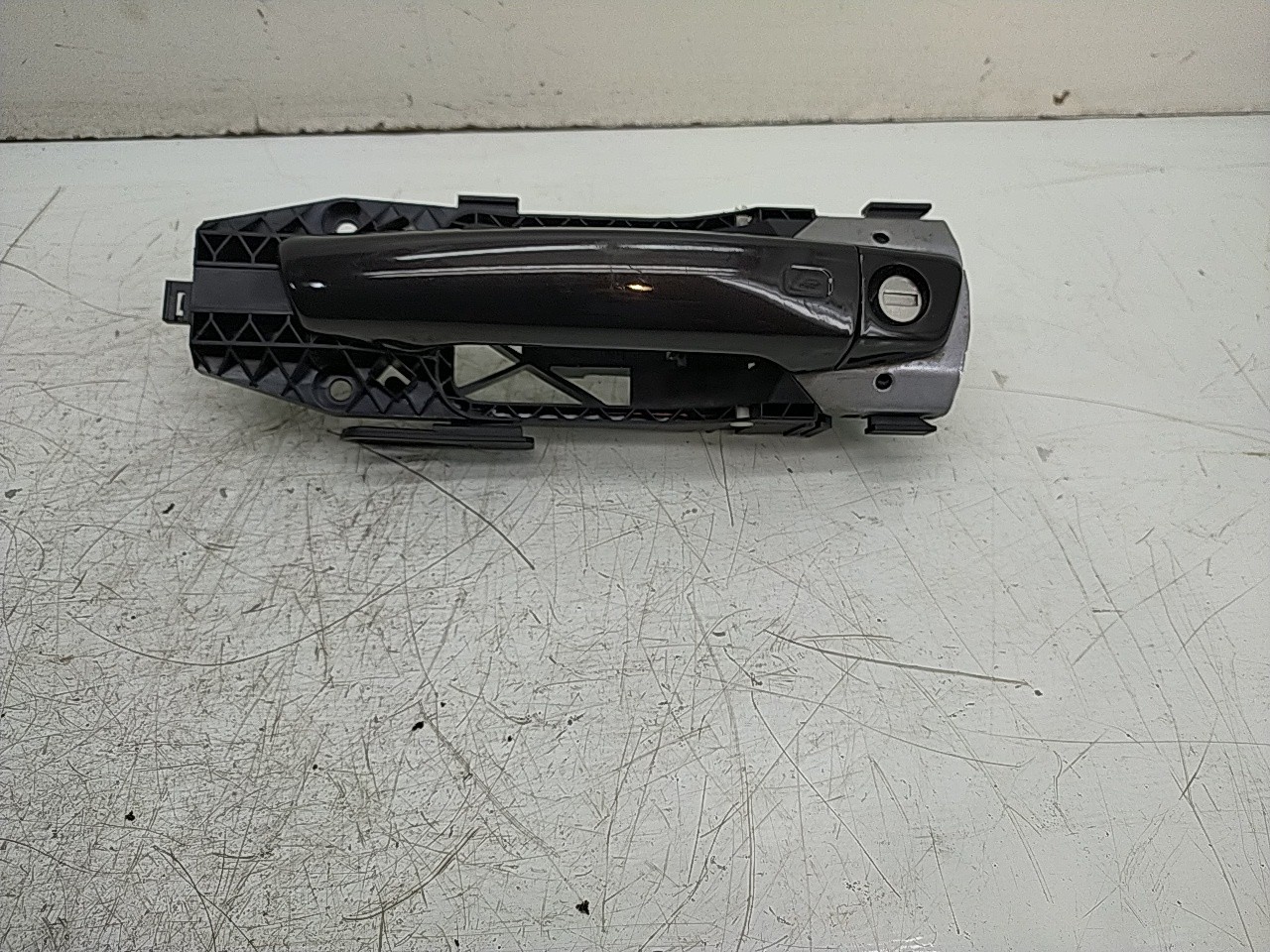 Puxador frente esquerdo (20254390).