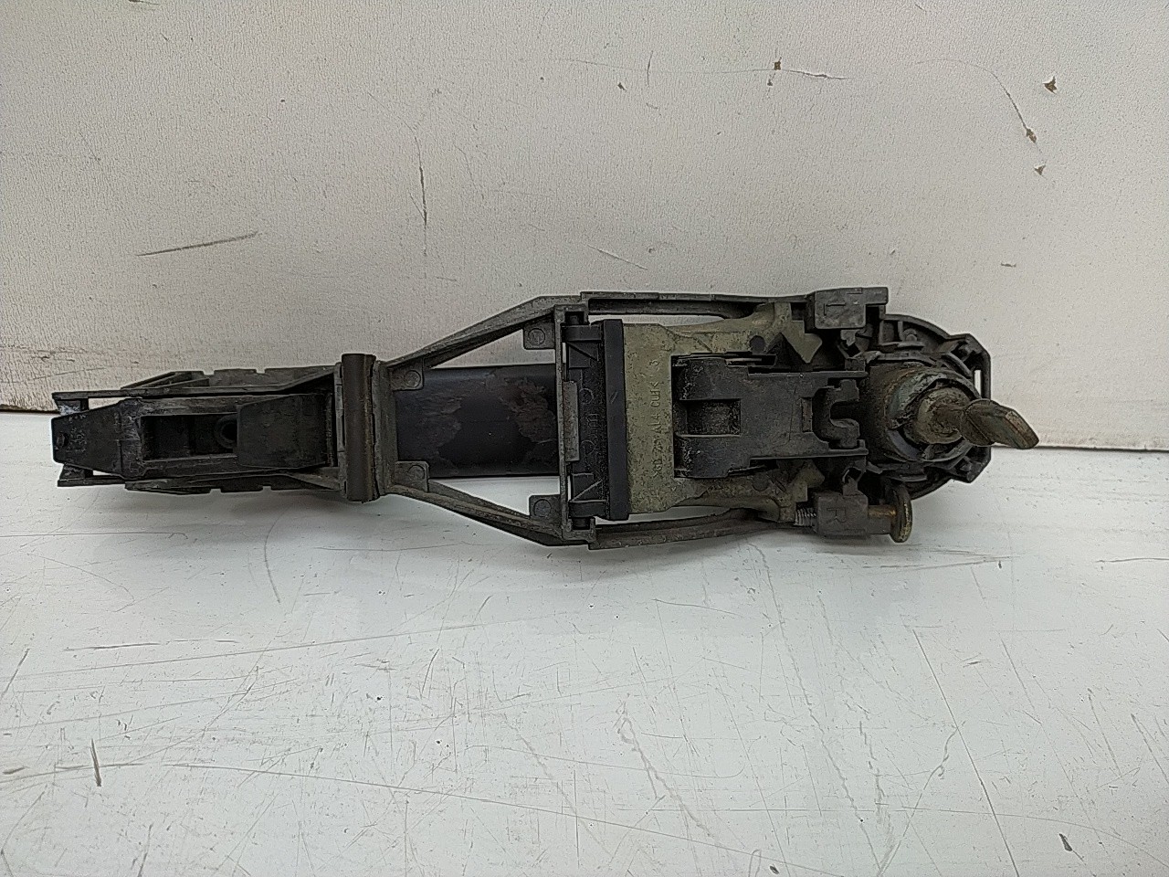 Puxador frente direito (20239840).