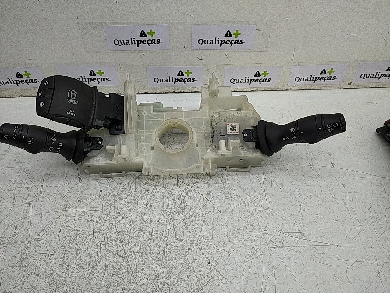 Comutador luzes/escovas (20254477).