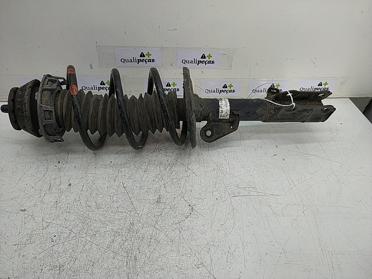 Amortecedor fte esq (20203098).