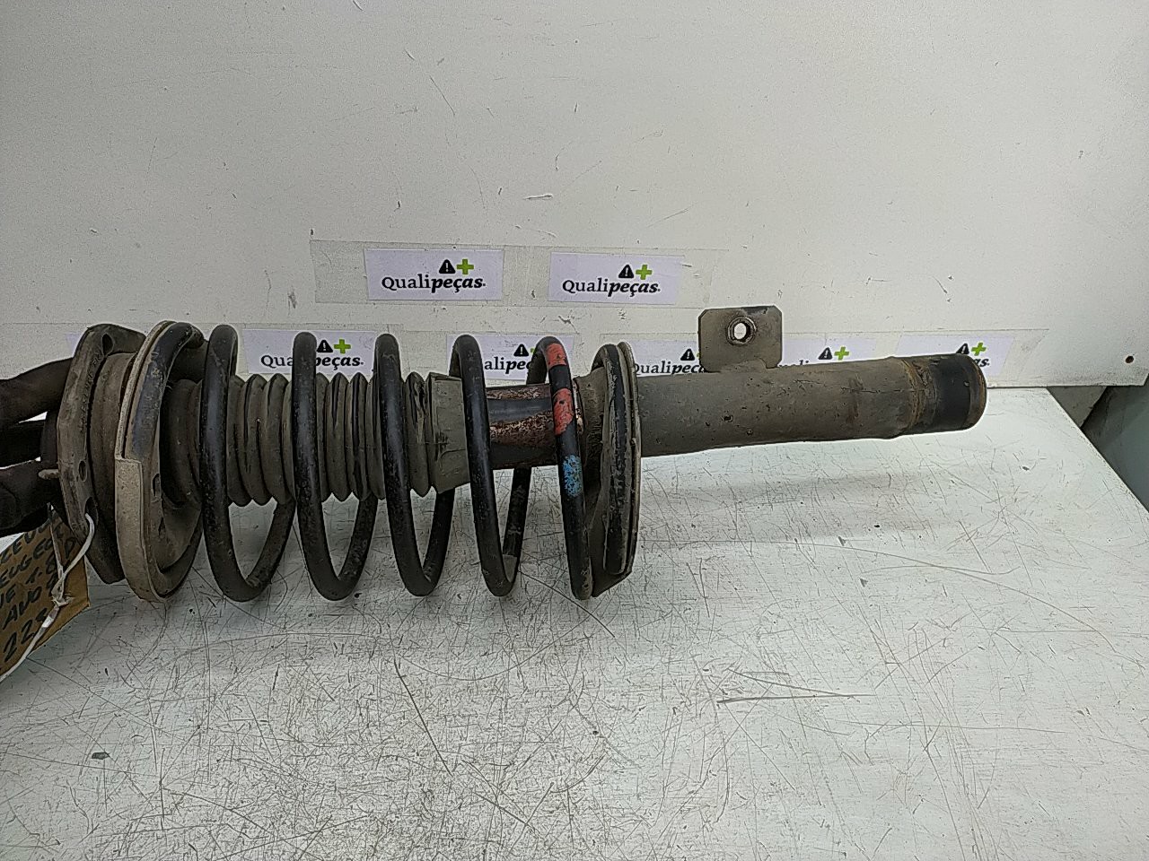 Amortecedor fte esq (20187018).