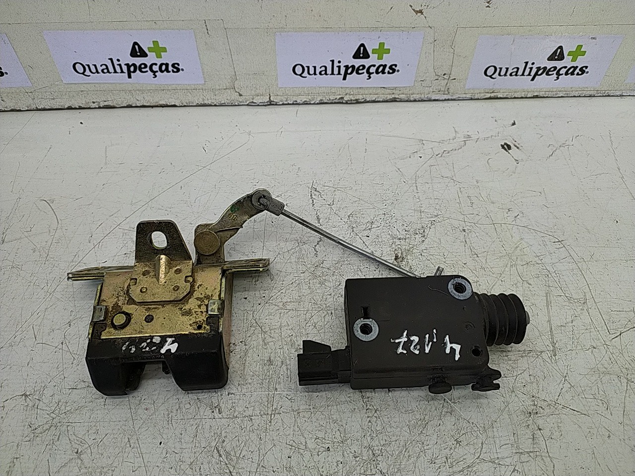 Fecho de mala (145877).