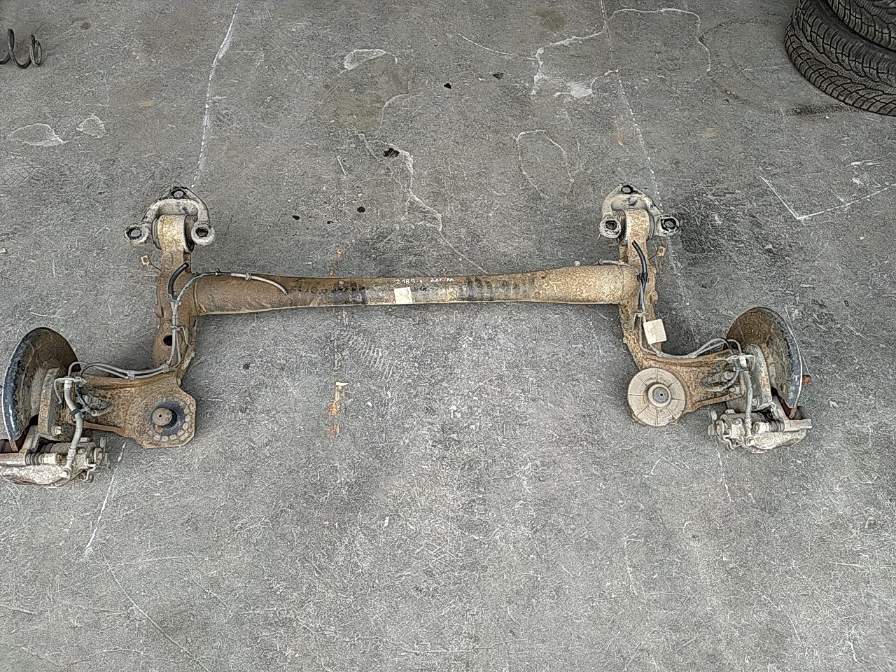 Eixo ponte traseiro (20205900).