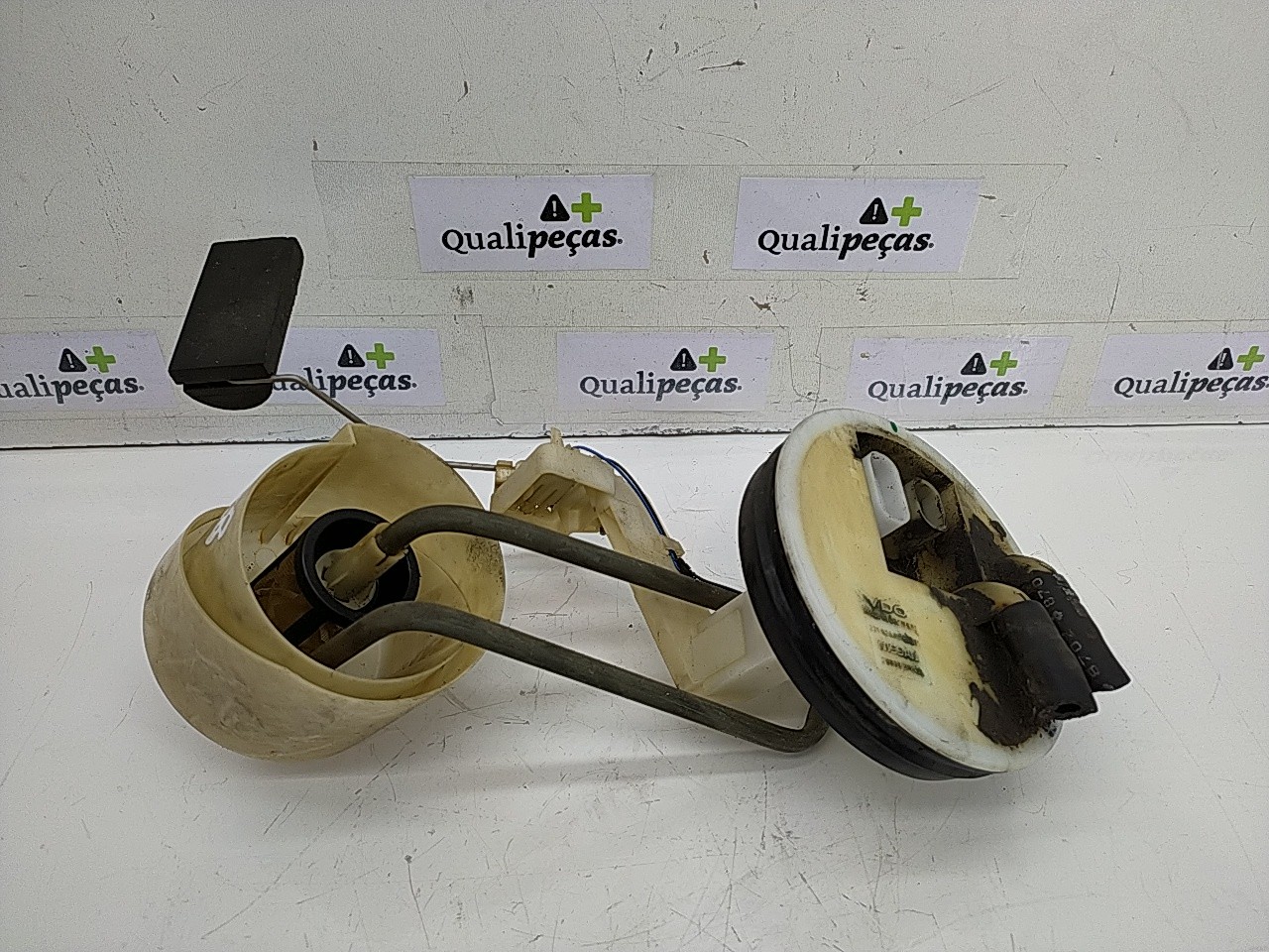 Bomba / Boia  deposito combustivel gasoleo (20219863).