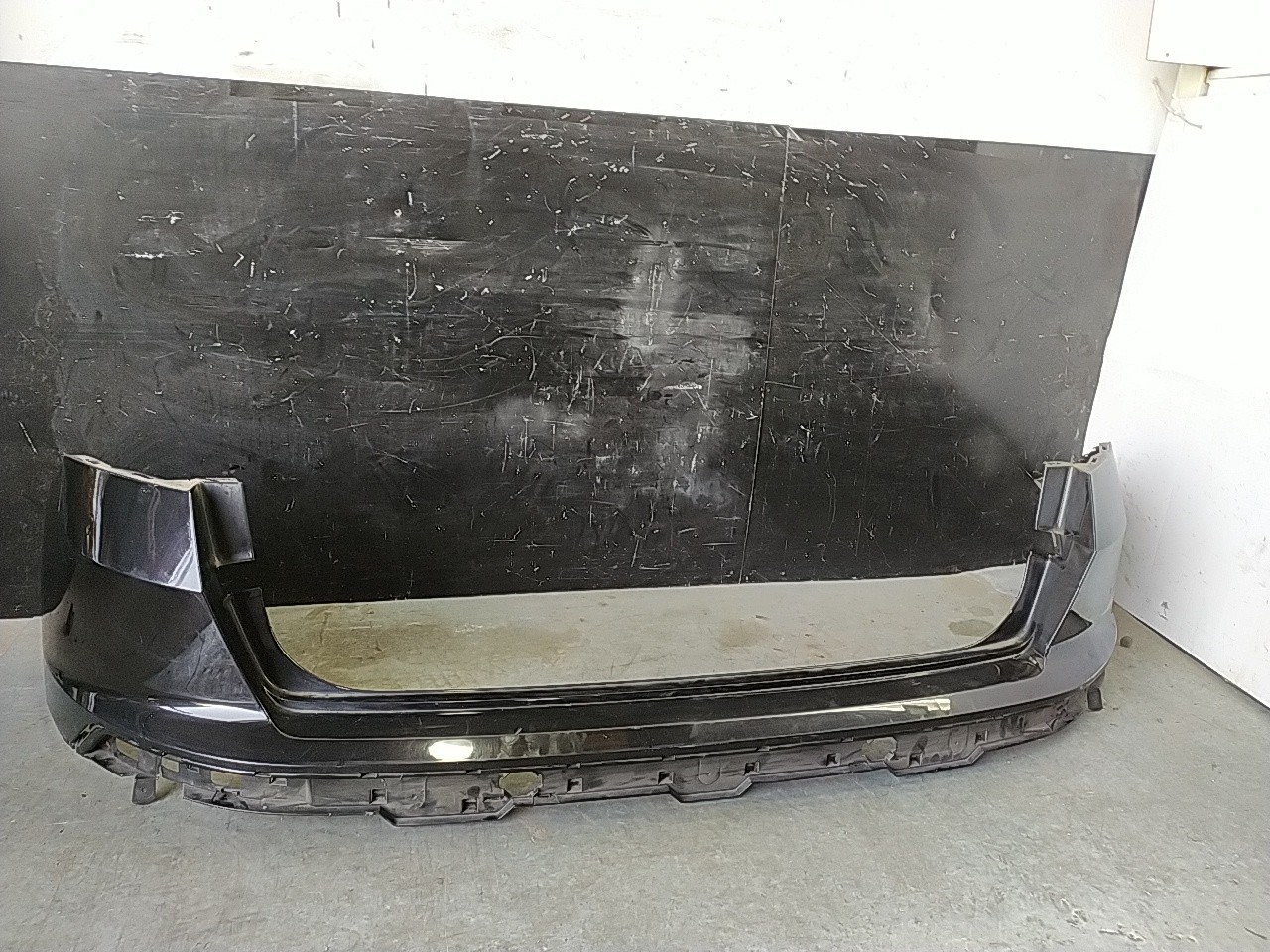 Para choques traseiro (20256704).