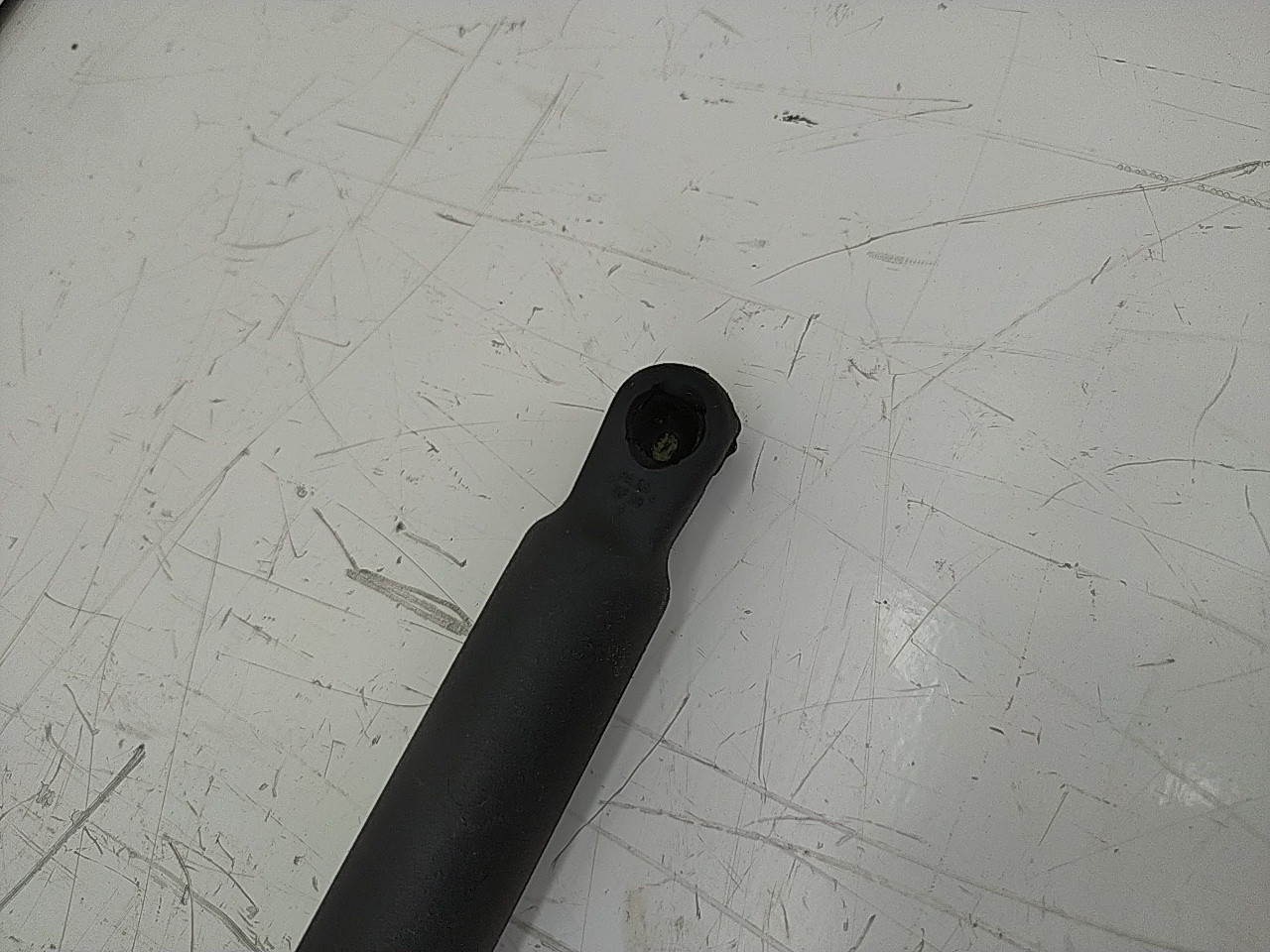 Amortecedor capot (20256942).