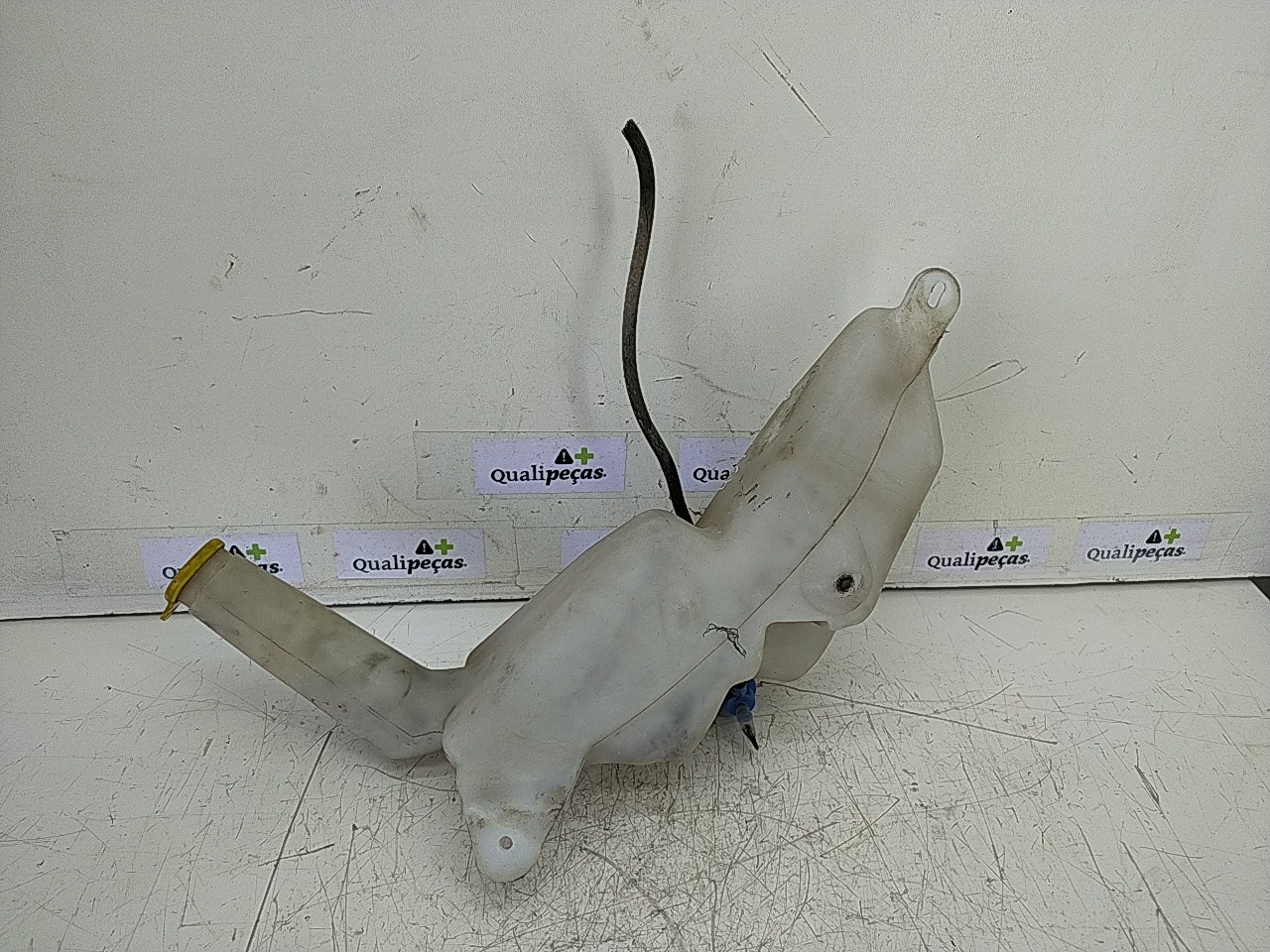 Deposito agua esguichos (20245335).