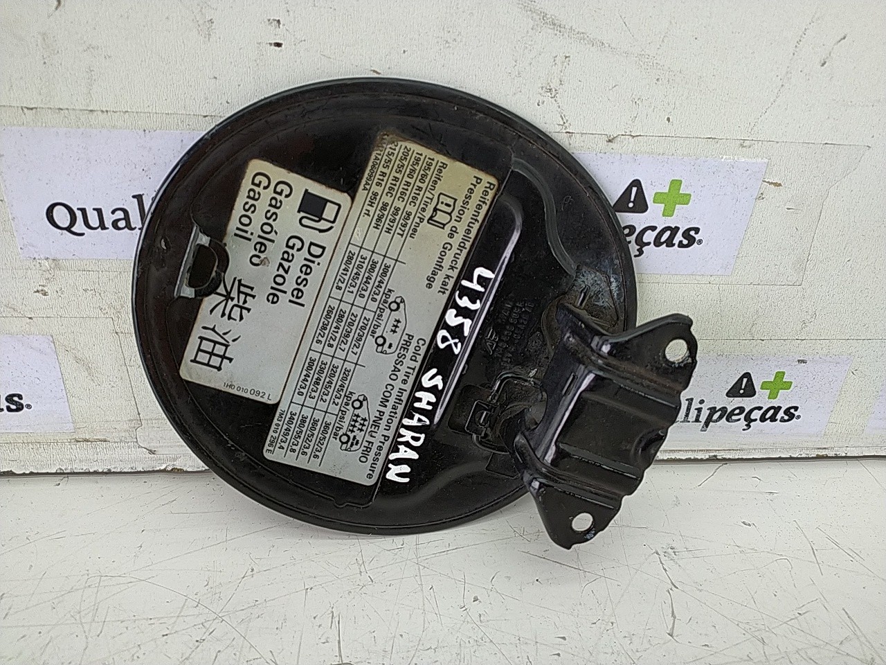 Porta de combustivel (20233843).