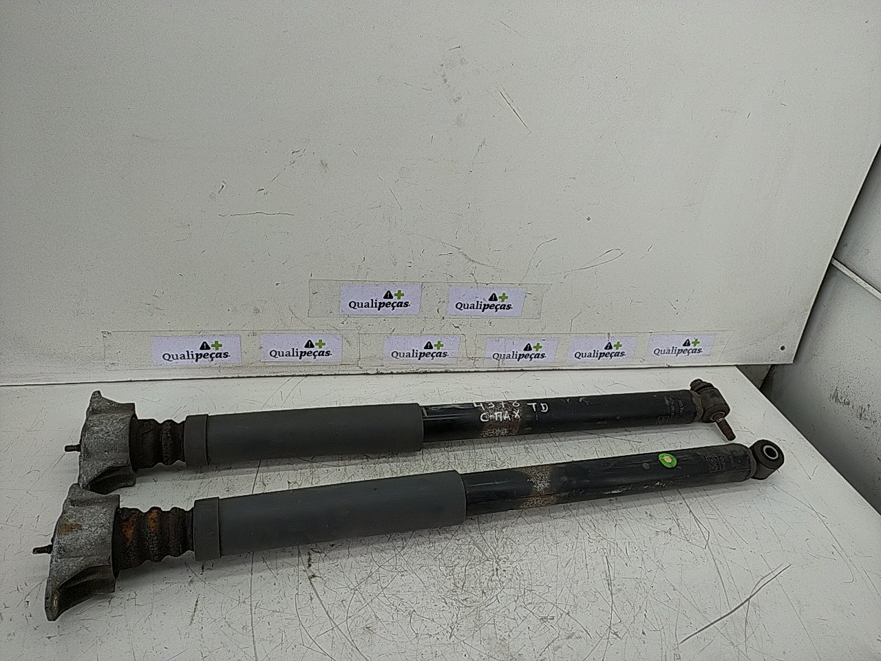 Conjunto amortecedor trás