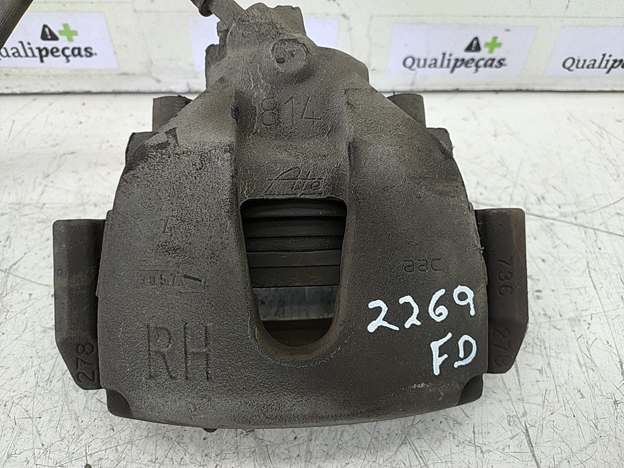 Pinça frente direita (20257114).