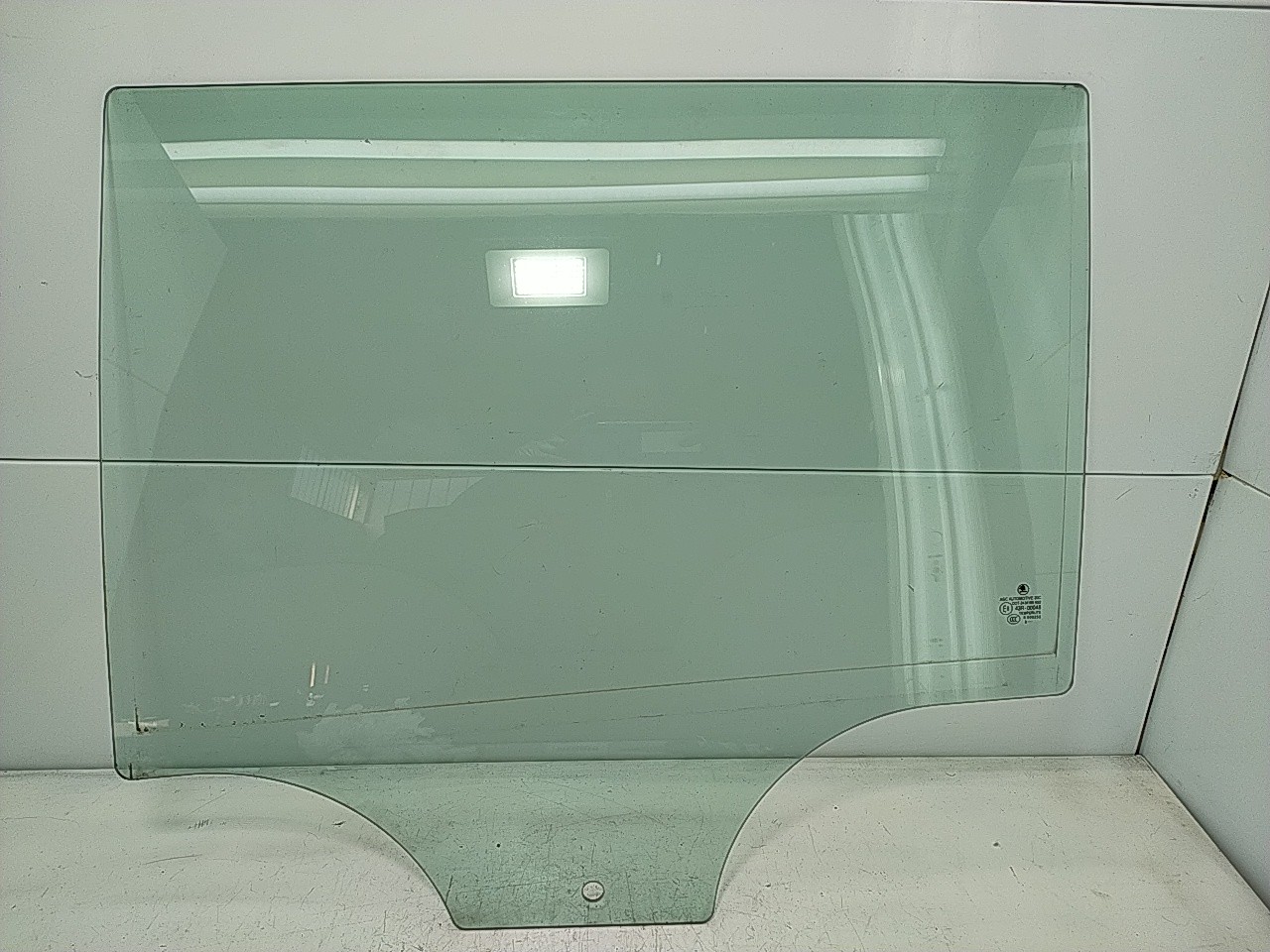 Vidro porta tras esquerda (20261677).