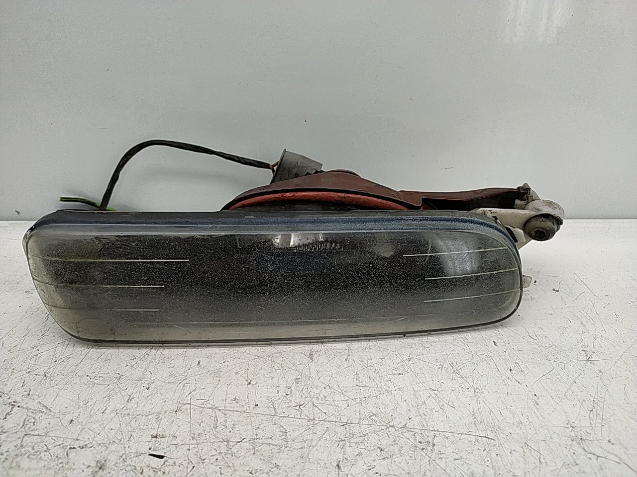 Farol nevoeiro direito (20262405).