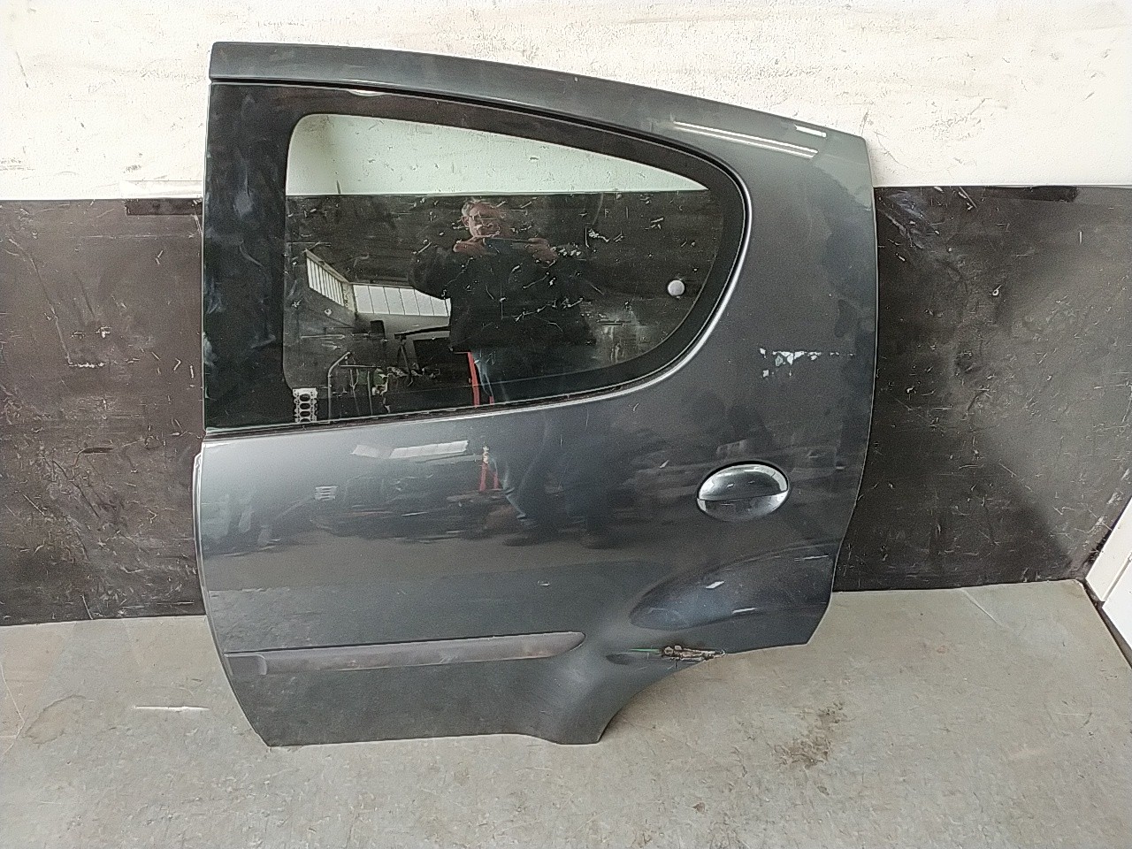 Porta tras esquerda (20262567).