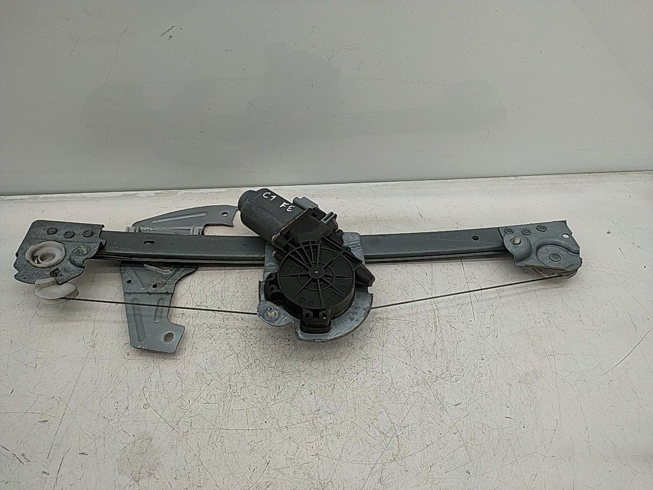 Elevador elect fte esq (20262594).