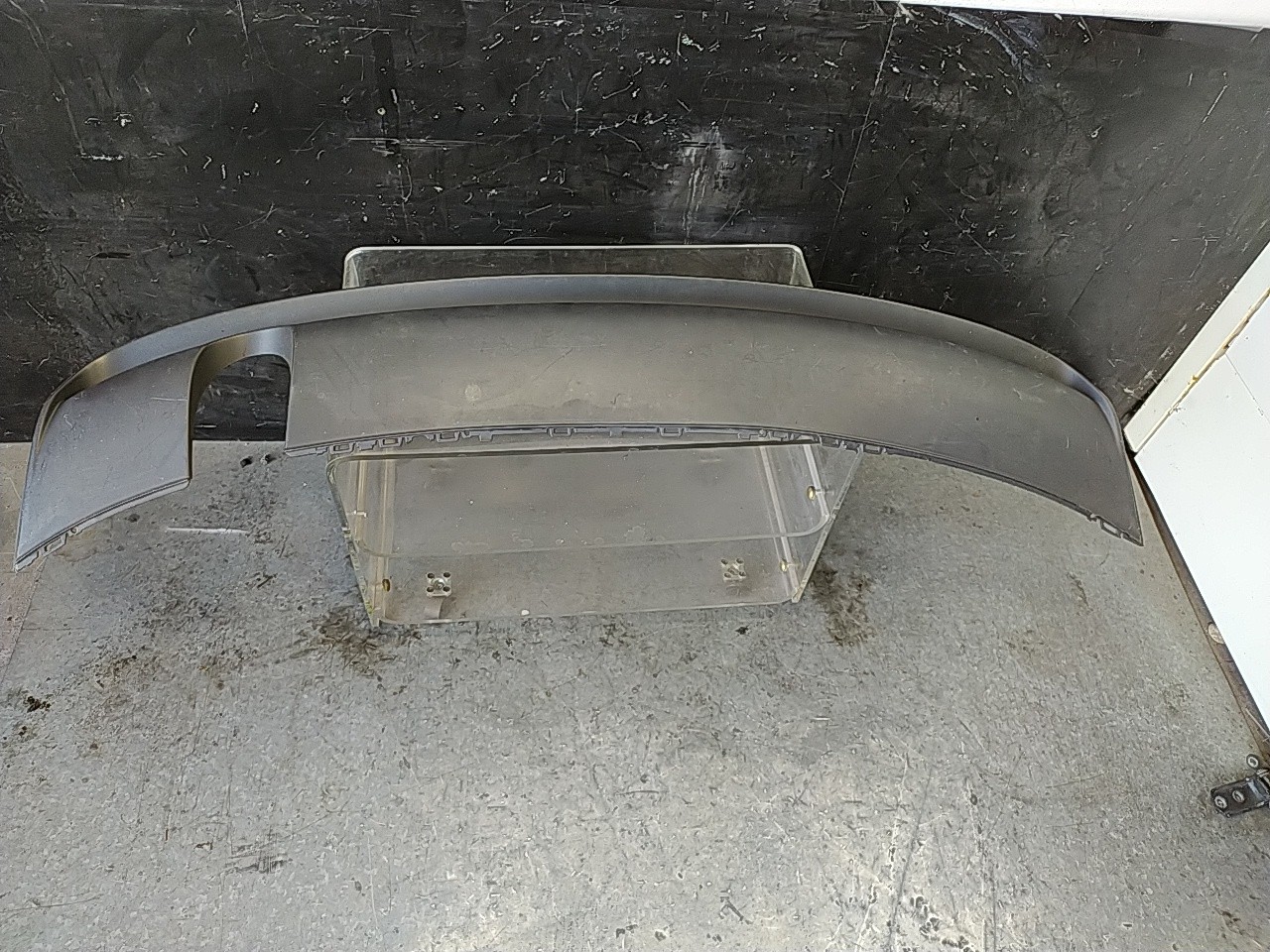 Lip / Spoiler Para choques (20262646).