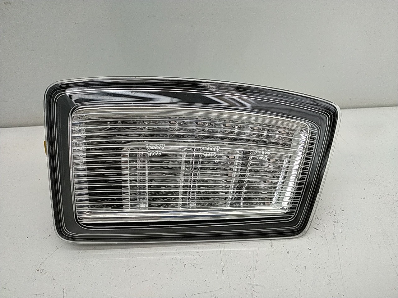 Farolim tras esquerdo mala (20263179).