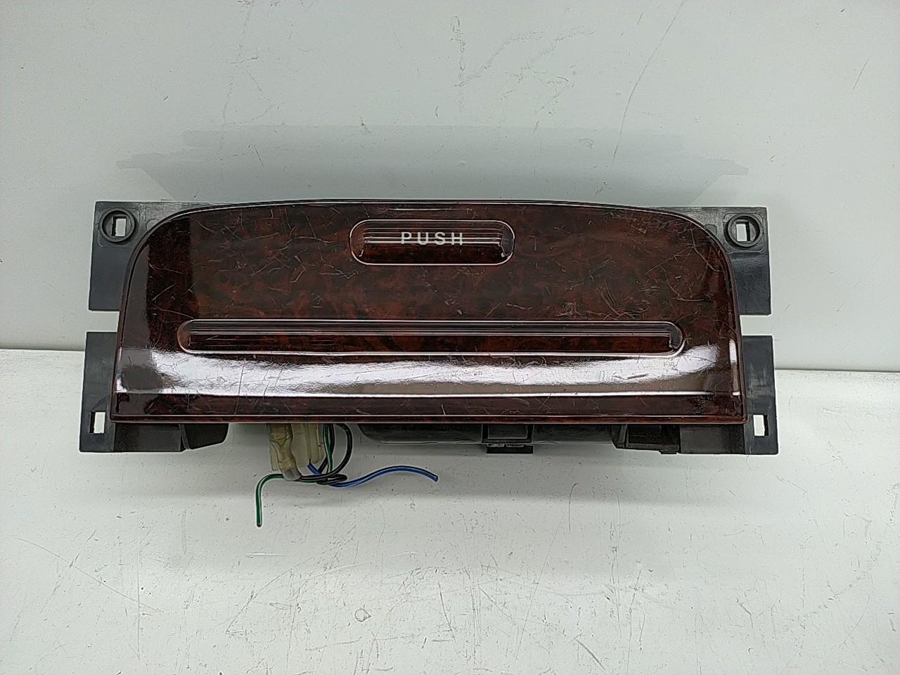 Cinzeiro frente (20263526).