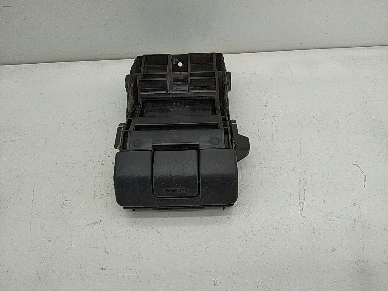 Cinzeiro frente (20263533).