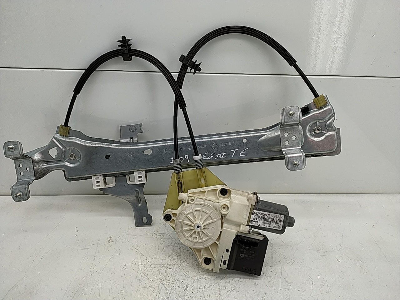 Elevador elect tras esq (20214118).