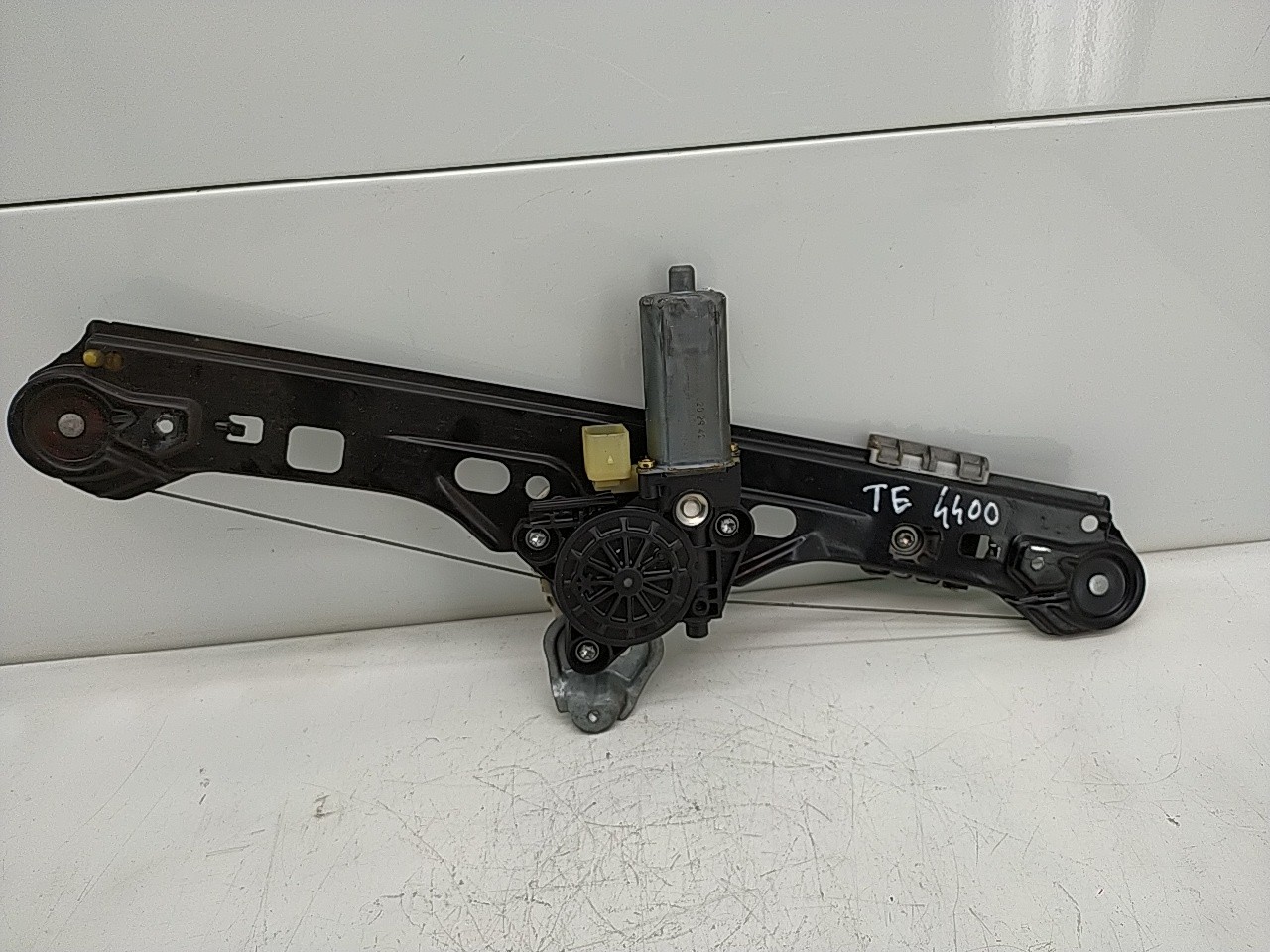 Elevador elect tras esq (20259571).