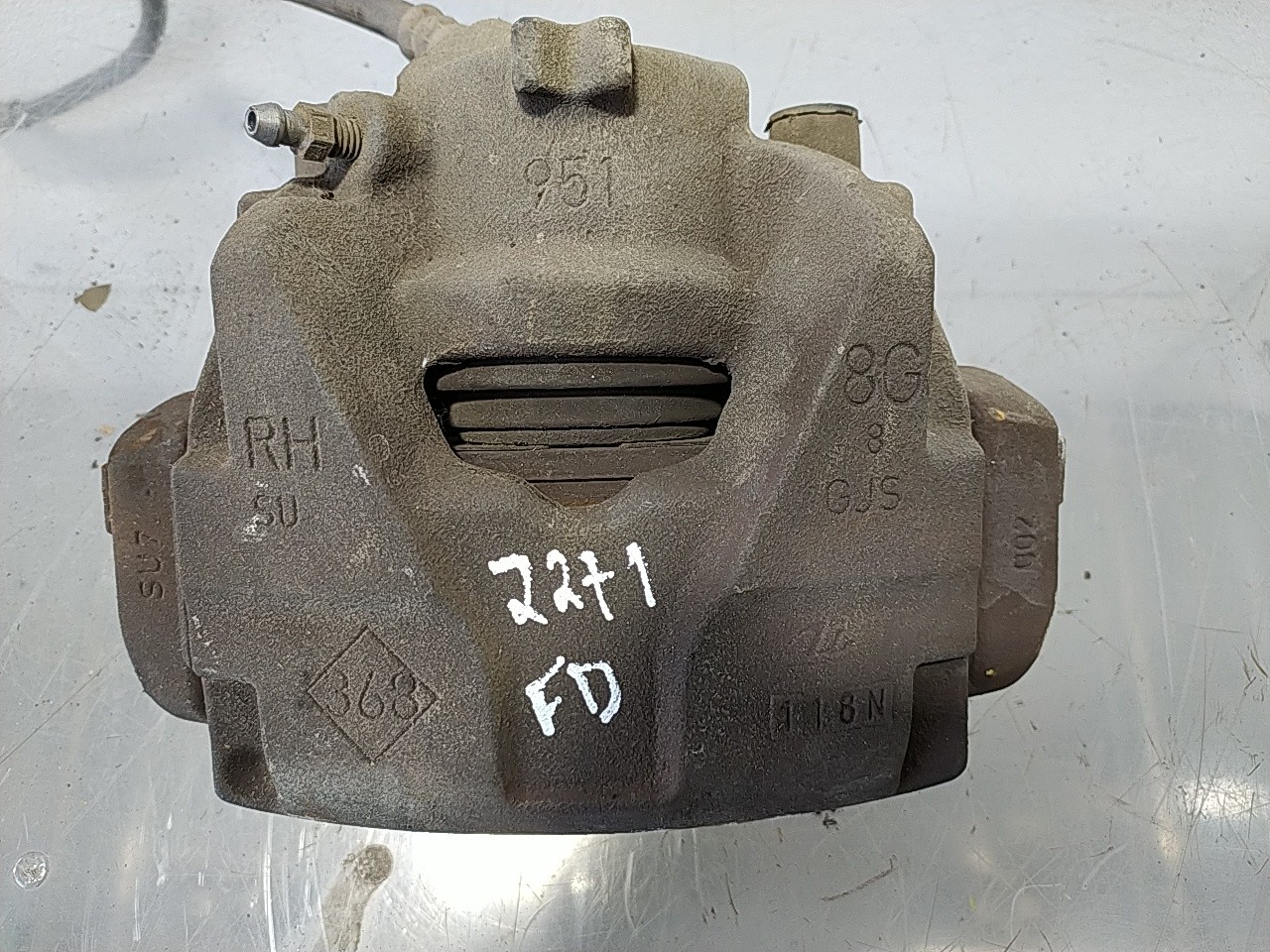 Pinça frente direita (20259927).