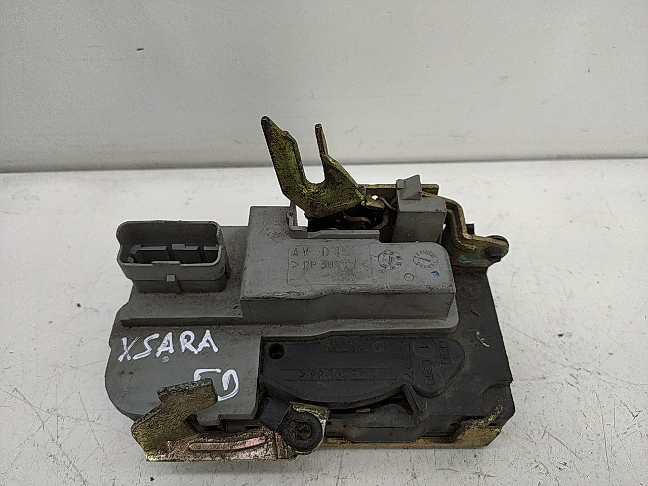 Fecho porta  fte dto (20265357).