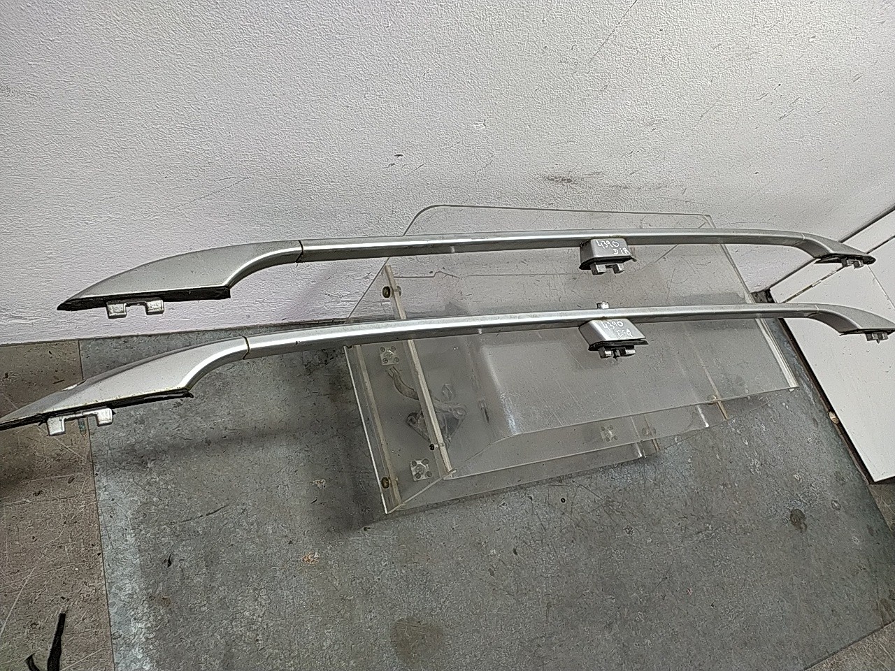 Barra tejadilho (20254744).