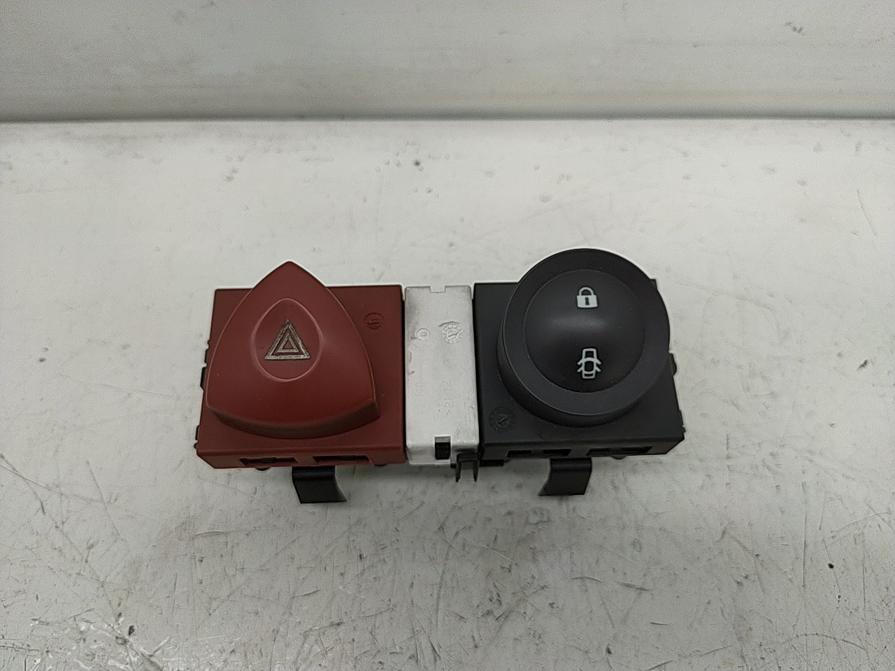 Interruptor 4 piscas (20267044).