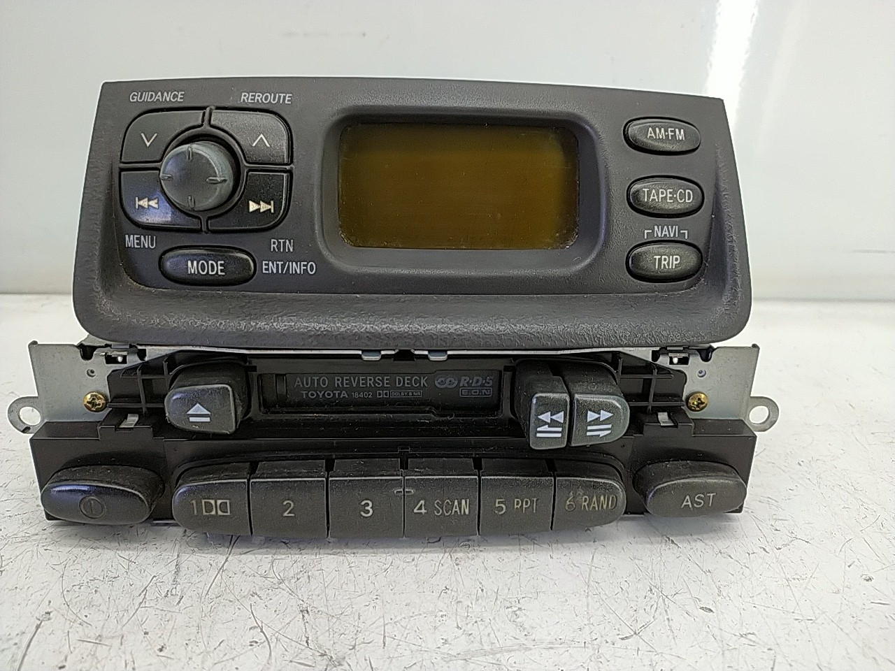Auto radio cassete (20267079).