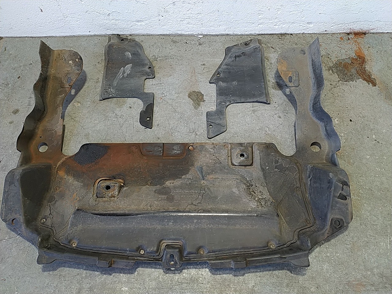 Protecção inferior motor (20267728).