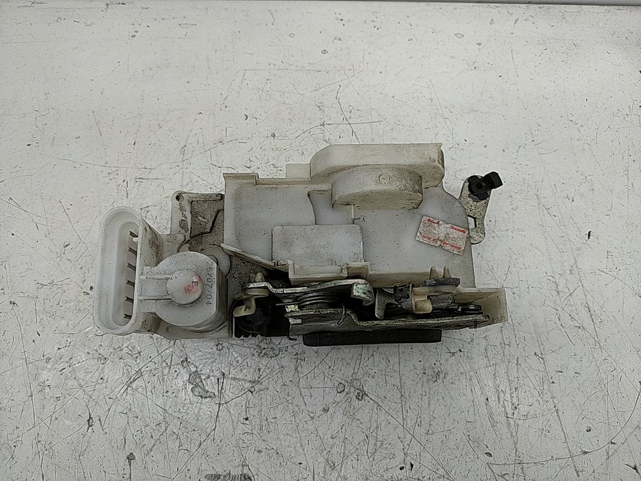 Fecho porta  fte dto (20263738).