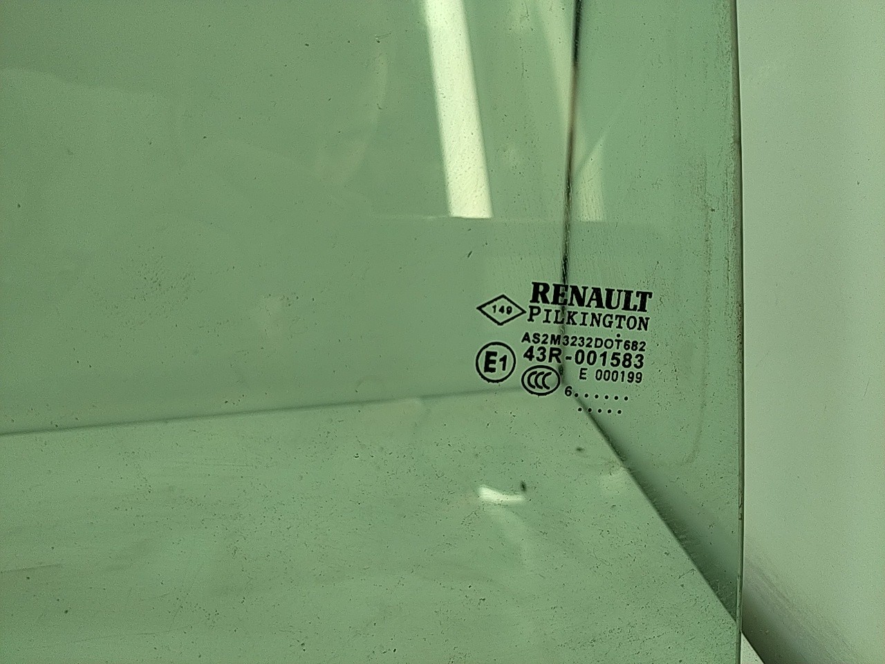 Vidro porta tras direita (20268283).