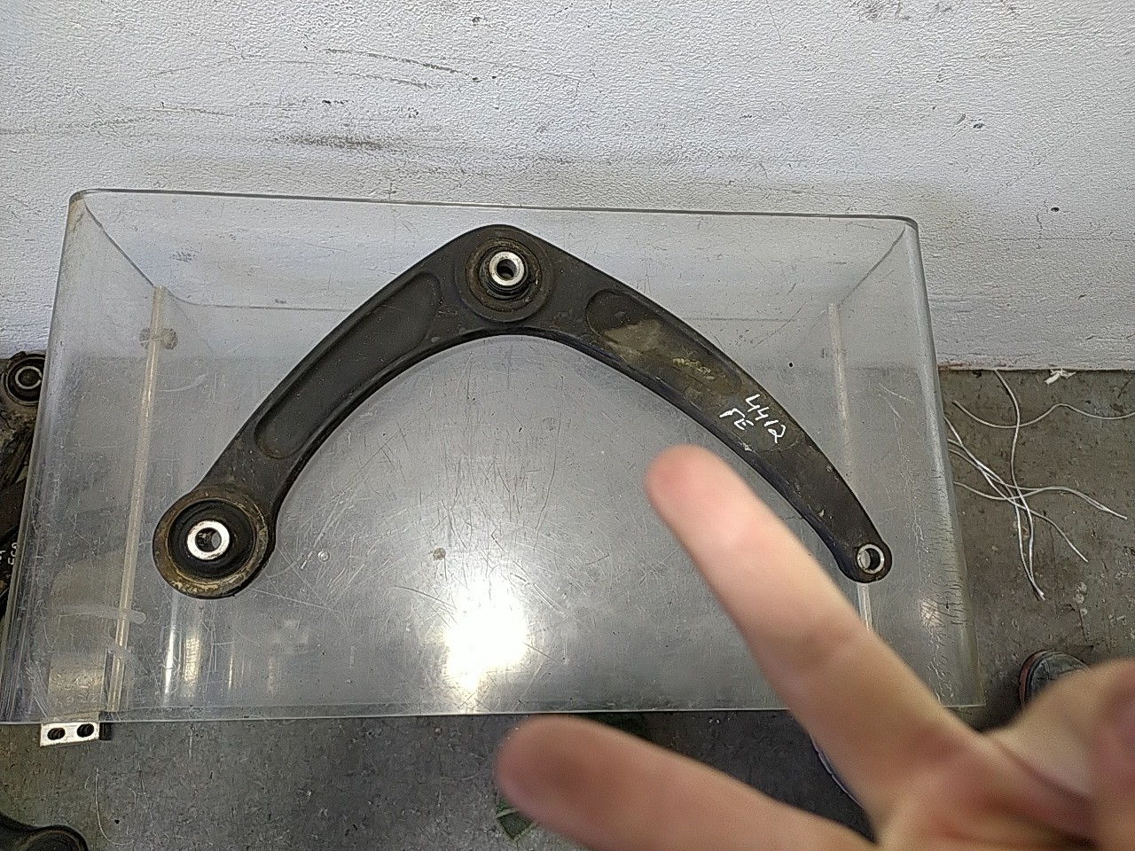 Braço suspensão frente direito (20263801).