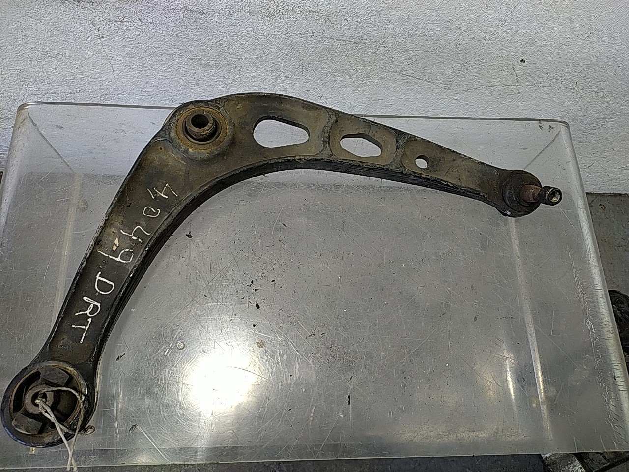 Braço suspensão frente direito (20268286).