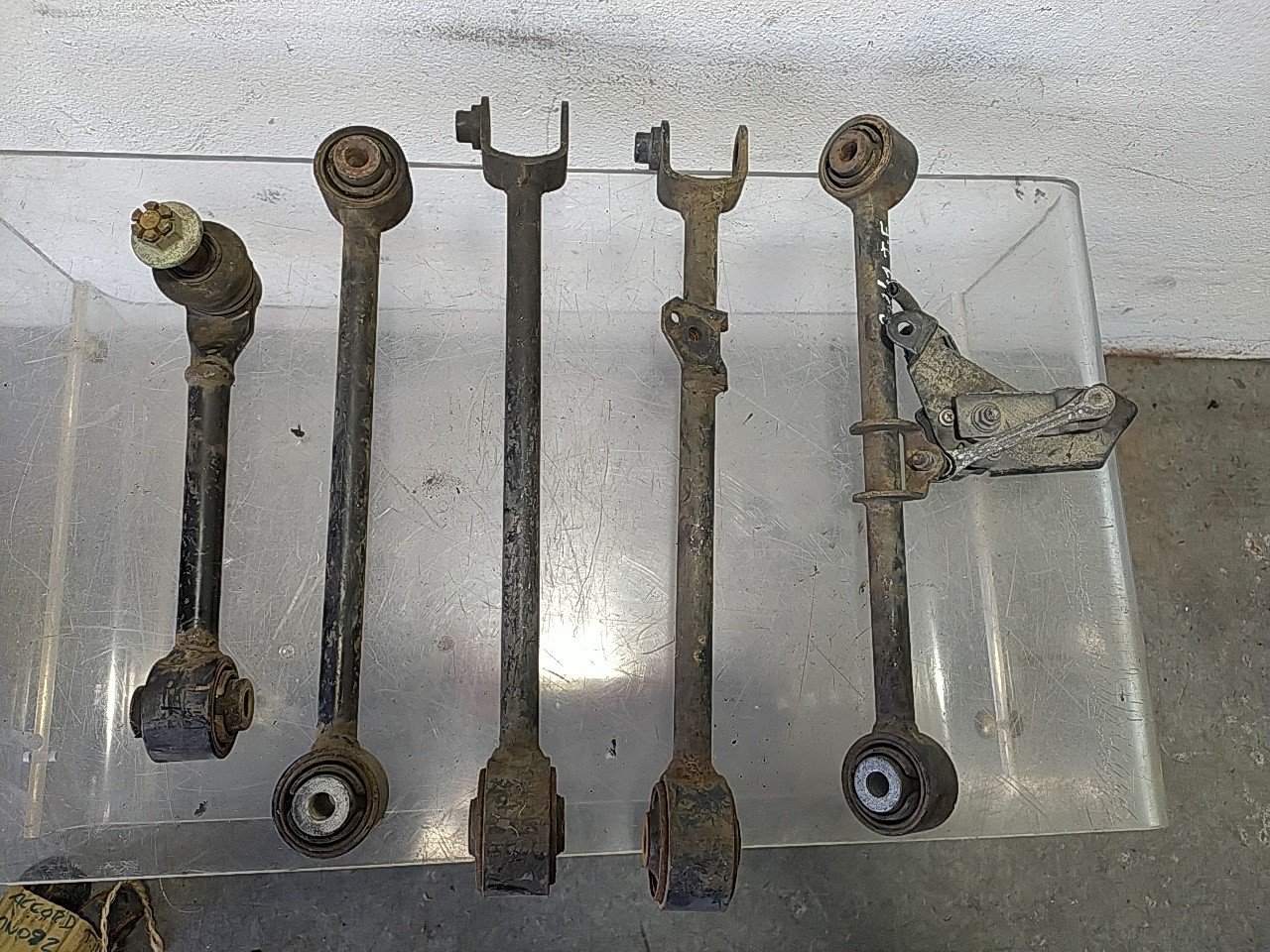 Braço suspensão tras esquerdo (20268297).