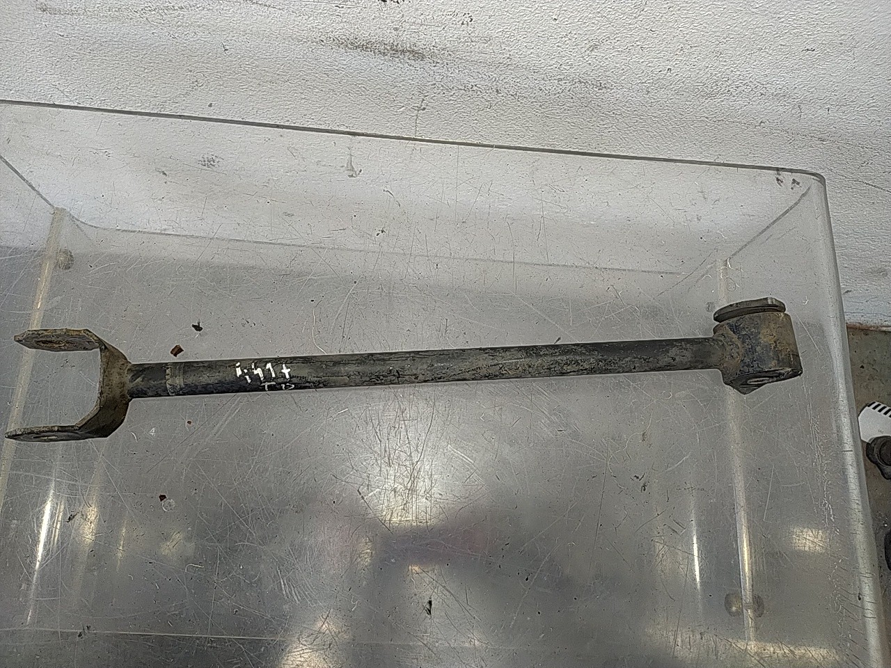 Braço suspensão tras direito (20268303).