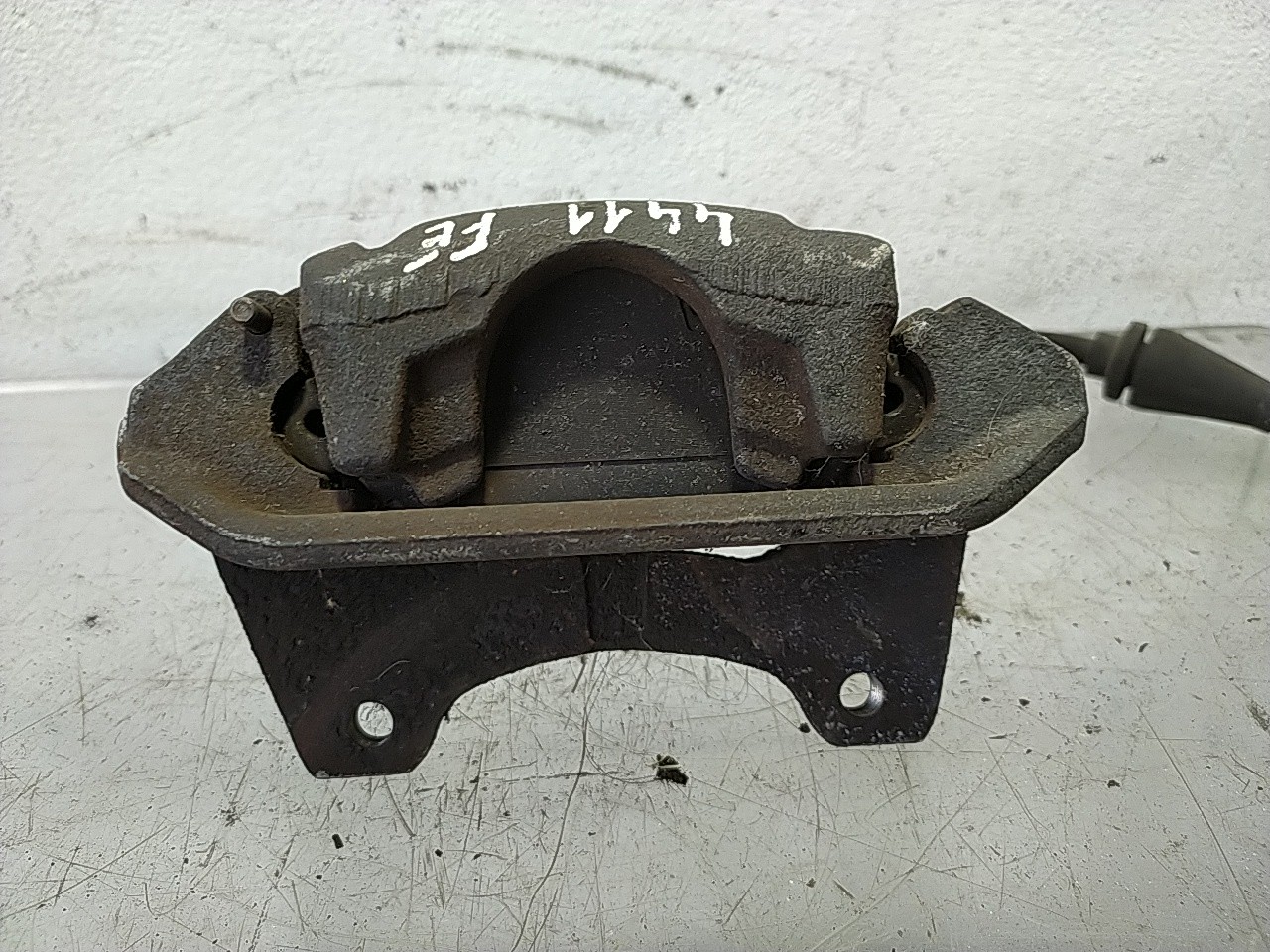 Pinça frente esquerda (20268316).