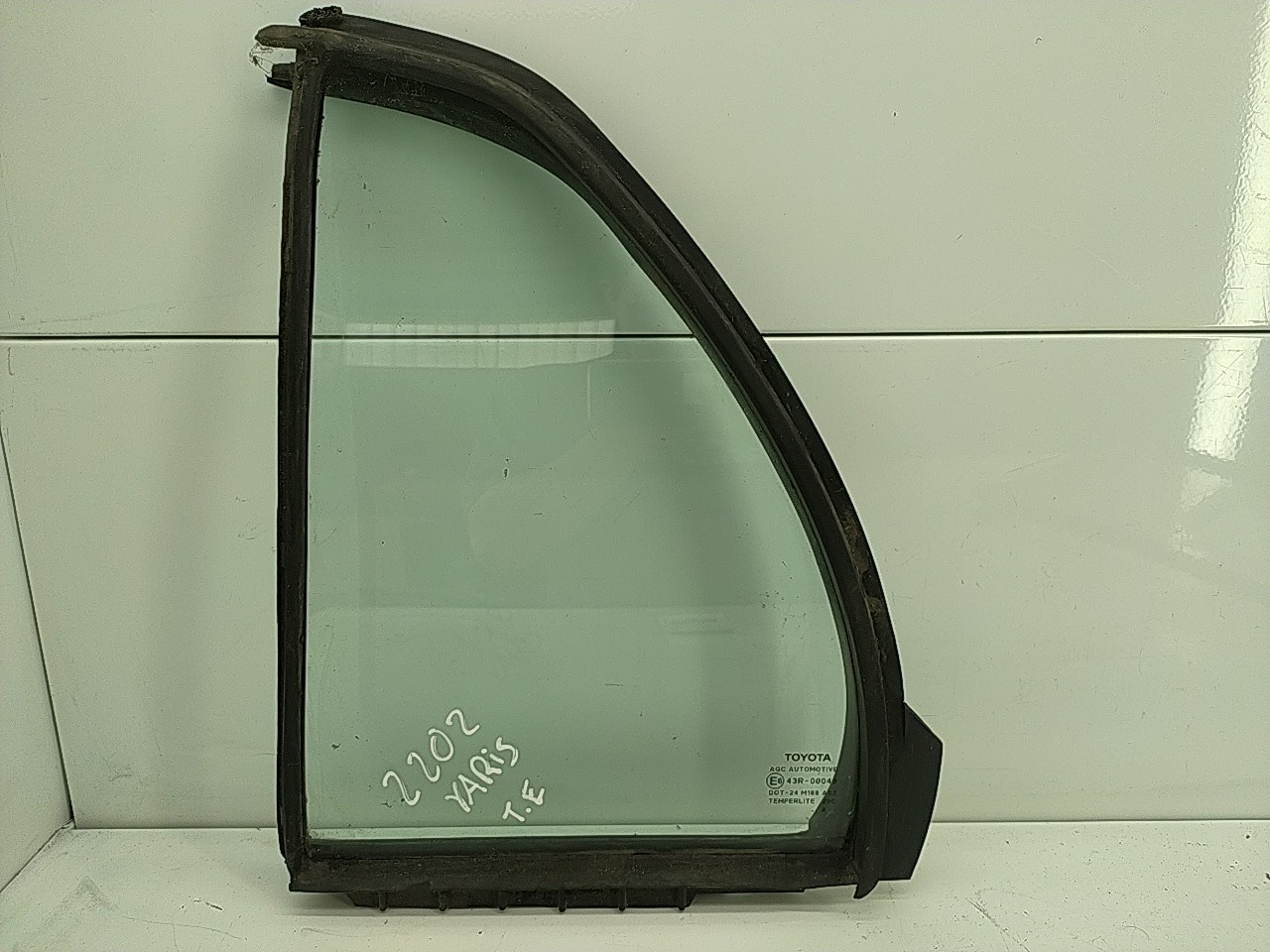 Vidro pequeno porta tras esquerda (20268339).