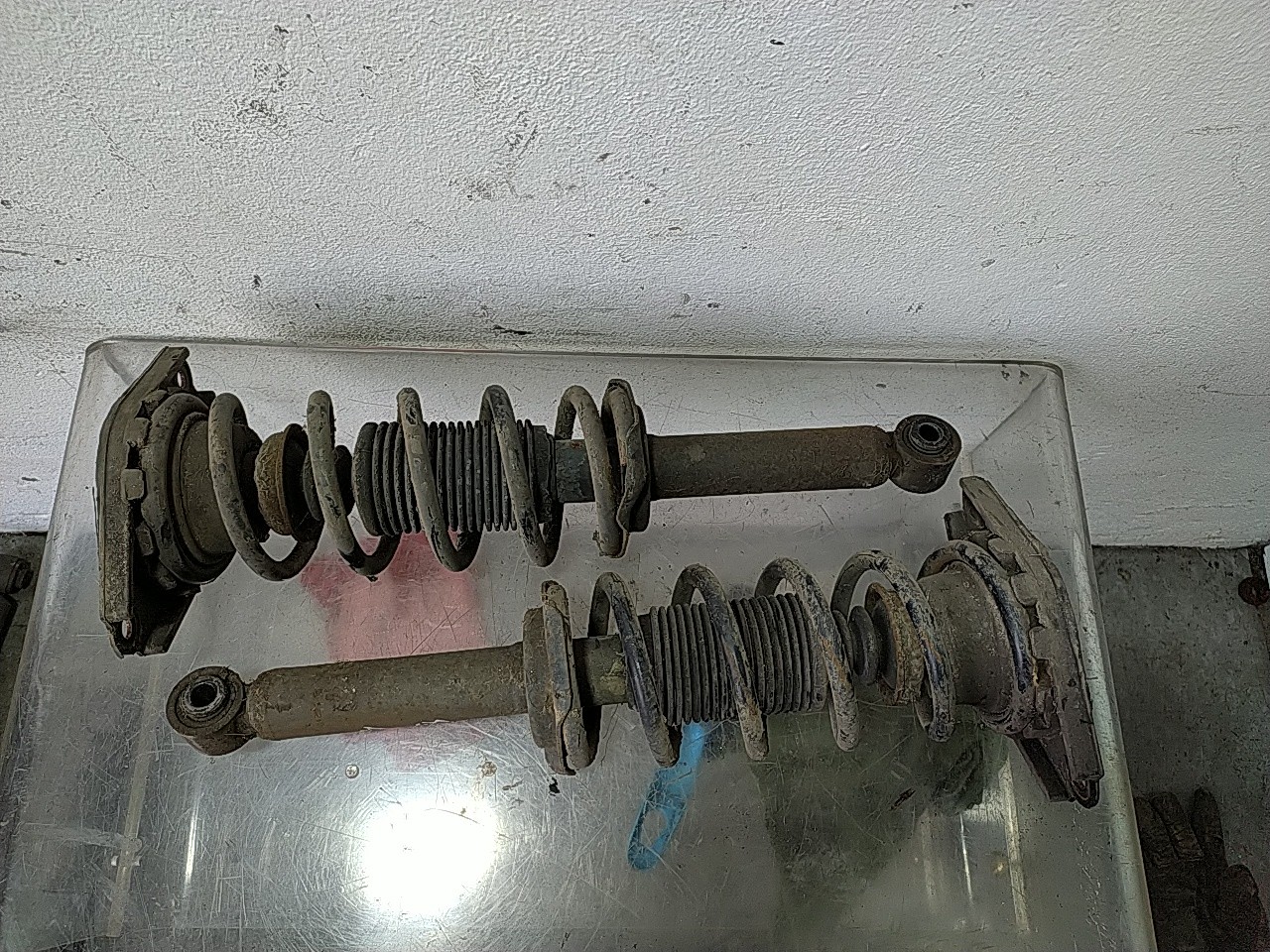 Conjunto amortecedor trás (20268351).