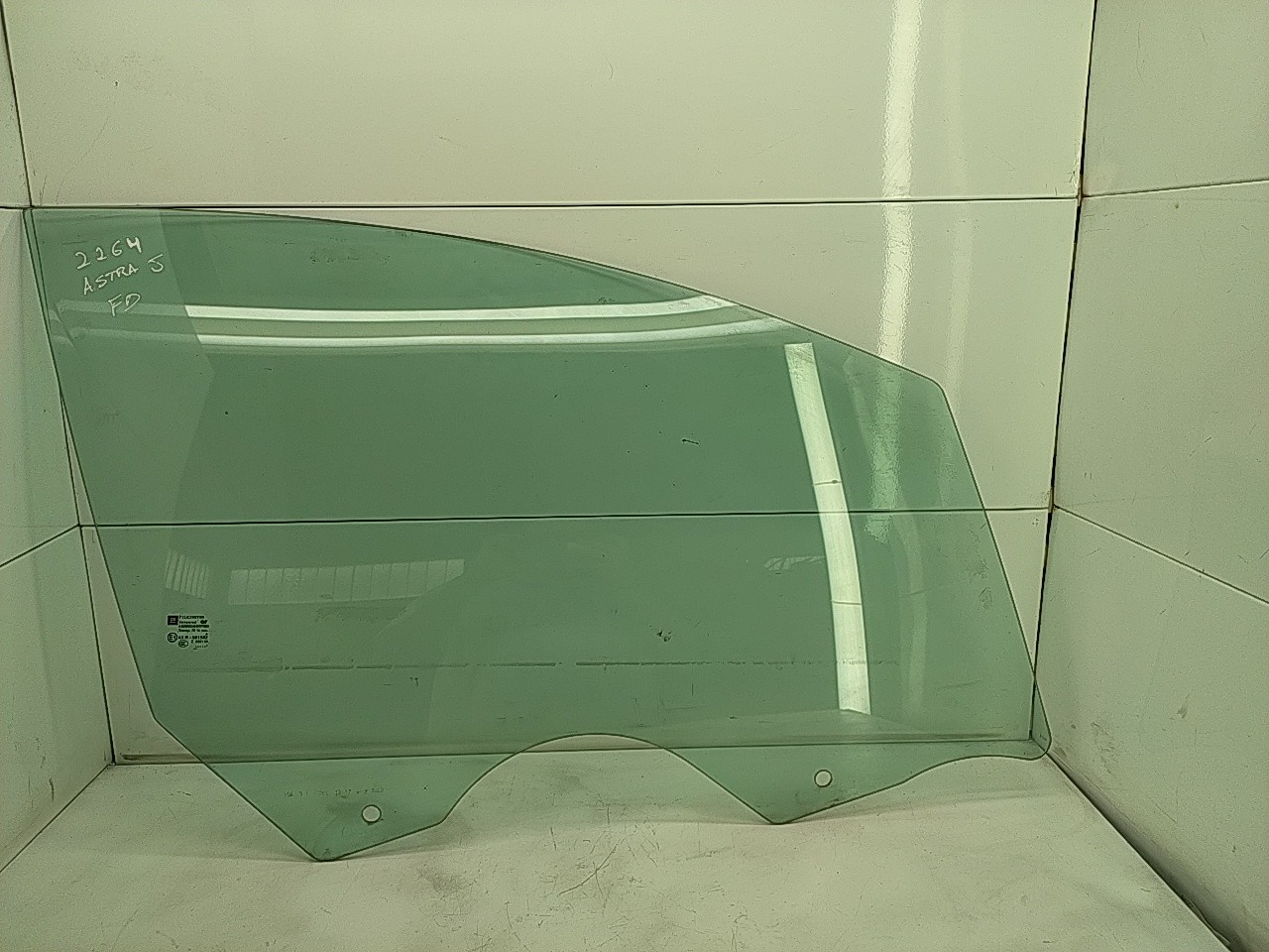 Vidro porta frente direita (20252987).