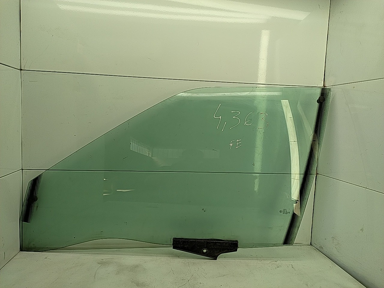 Vidro porta frente esquerda (20239719).