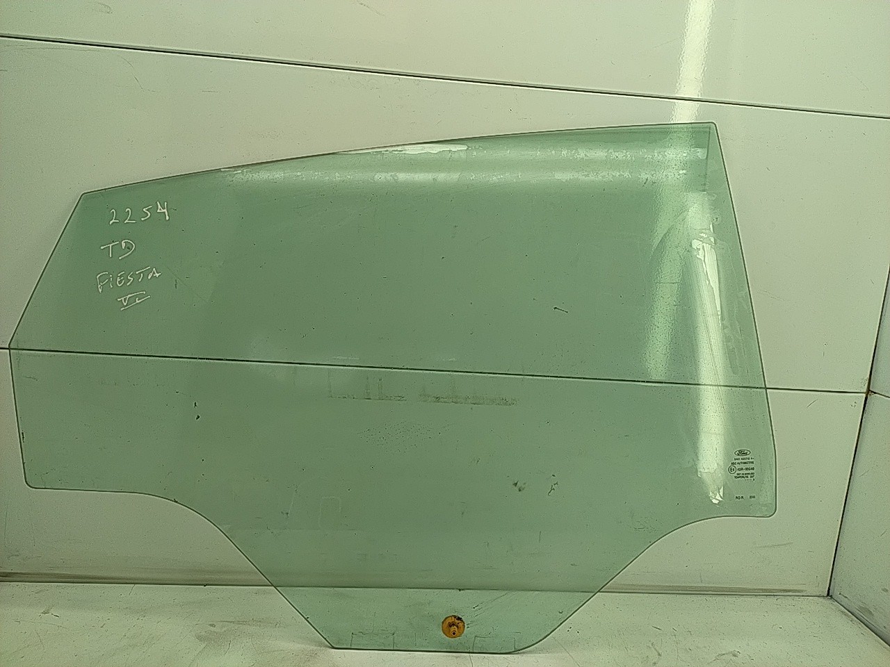 Vidro porta tras direita (20243813).