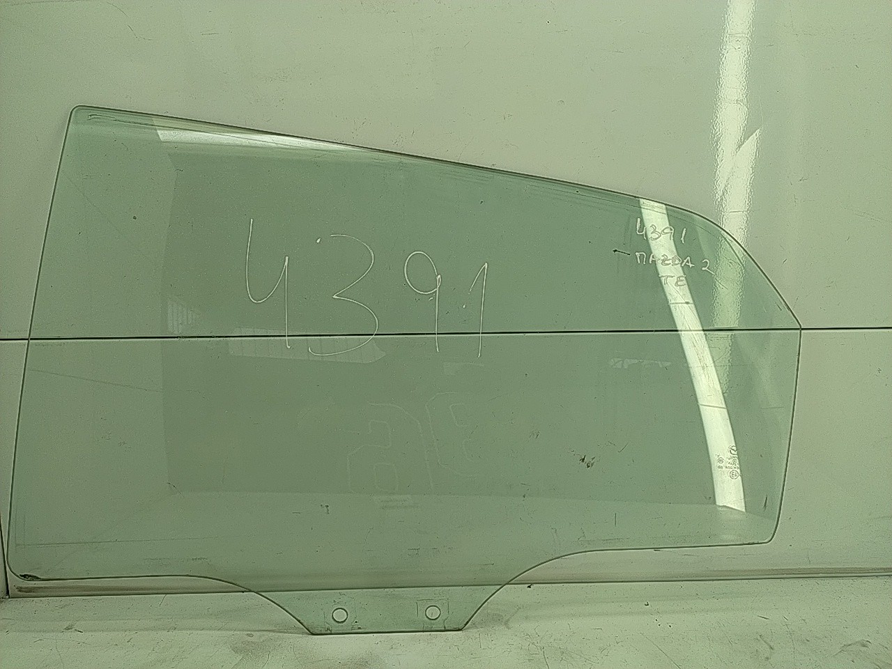 Vidro porta tras esquerda (20254982).