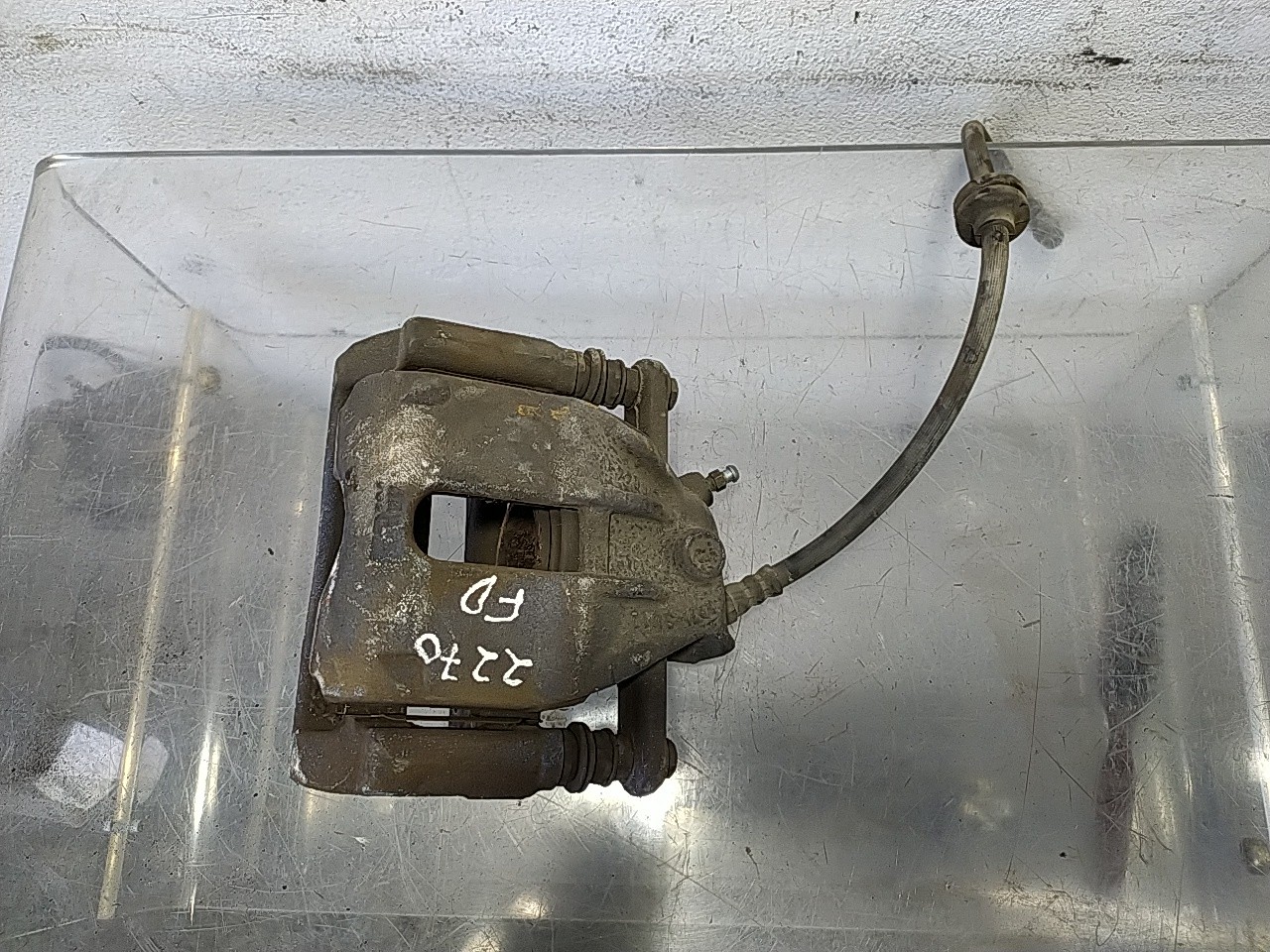 Pinça frente direita (20268439).