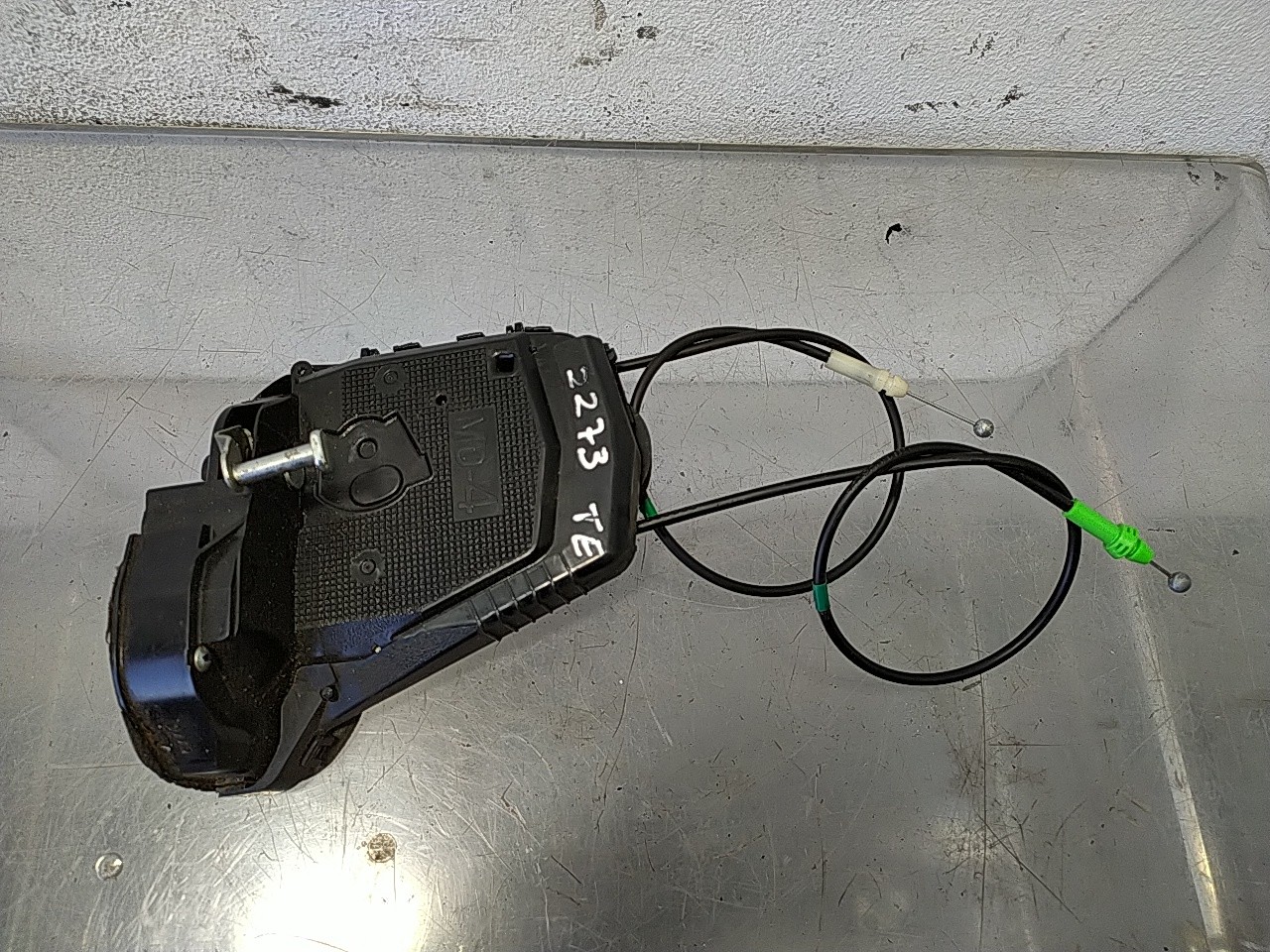 Fecho porta  tras esquerdo (20261876).