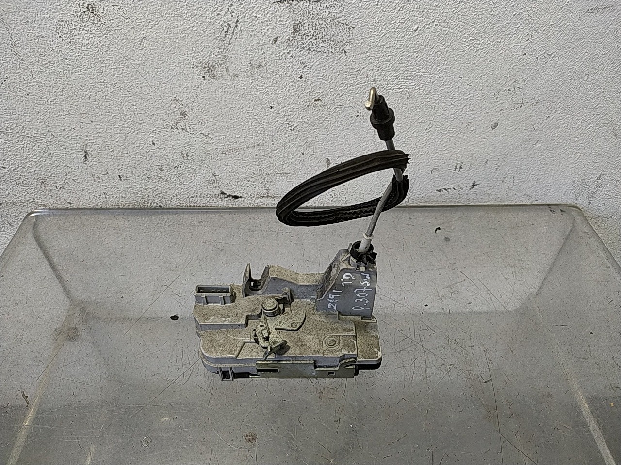 Fecho porta  tras direito (20207055).