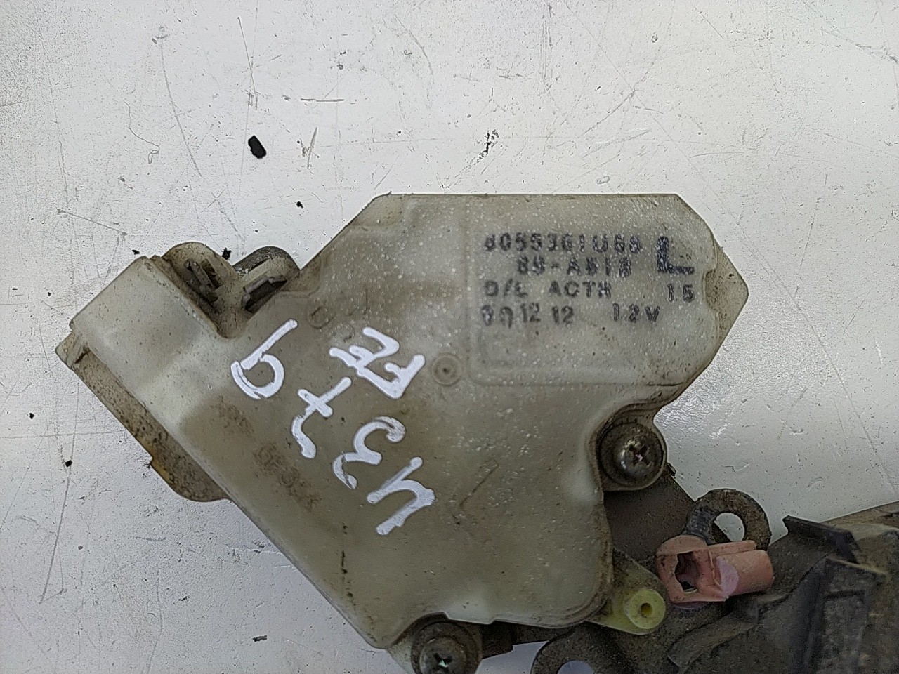 Fecho porta  fte esq (20268460).